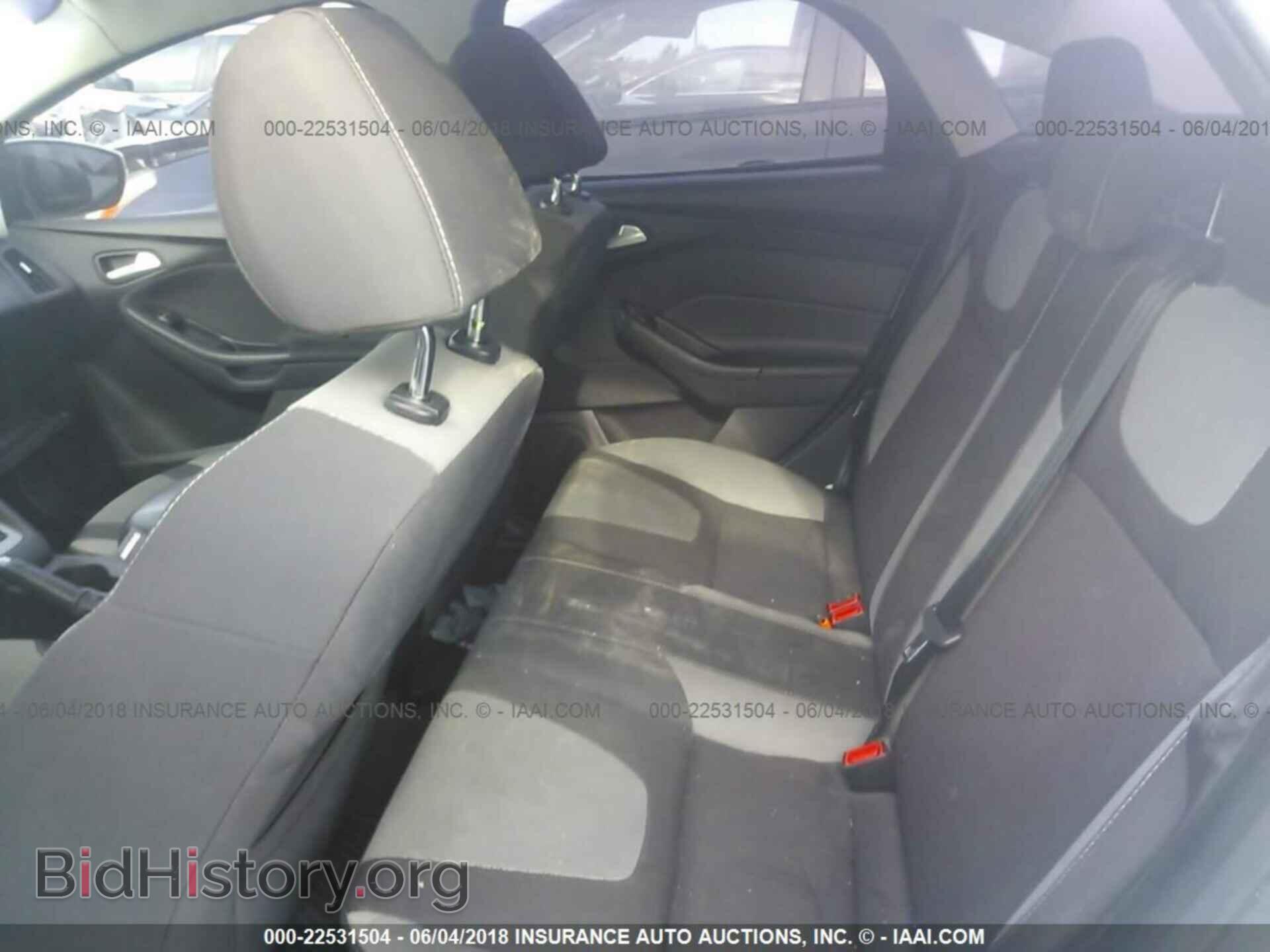 2014 Ford Focus - VIN: 1FADP3F24EL293579 - Photo 8