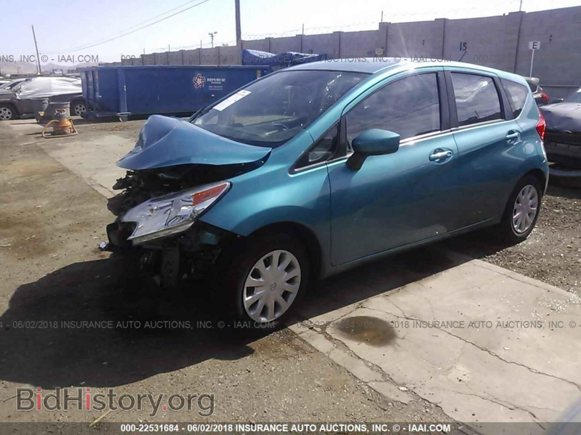 2015 Nissan Versa note - VIN: 3N1CE2CP7FL403135 - Photo 2