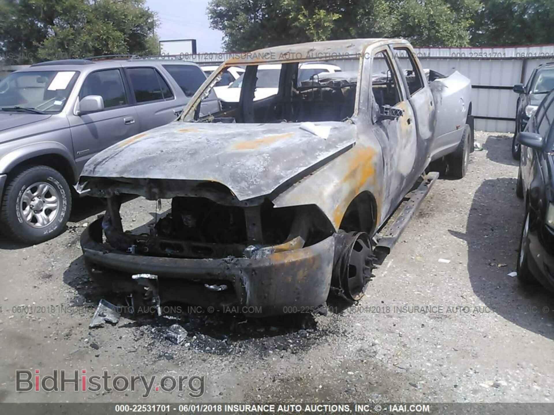 2016 Ram 3500 - VIN: 3C63RRGL7GG106112 - Фото 2