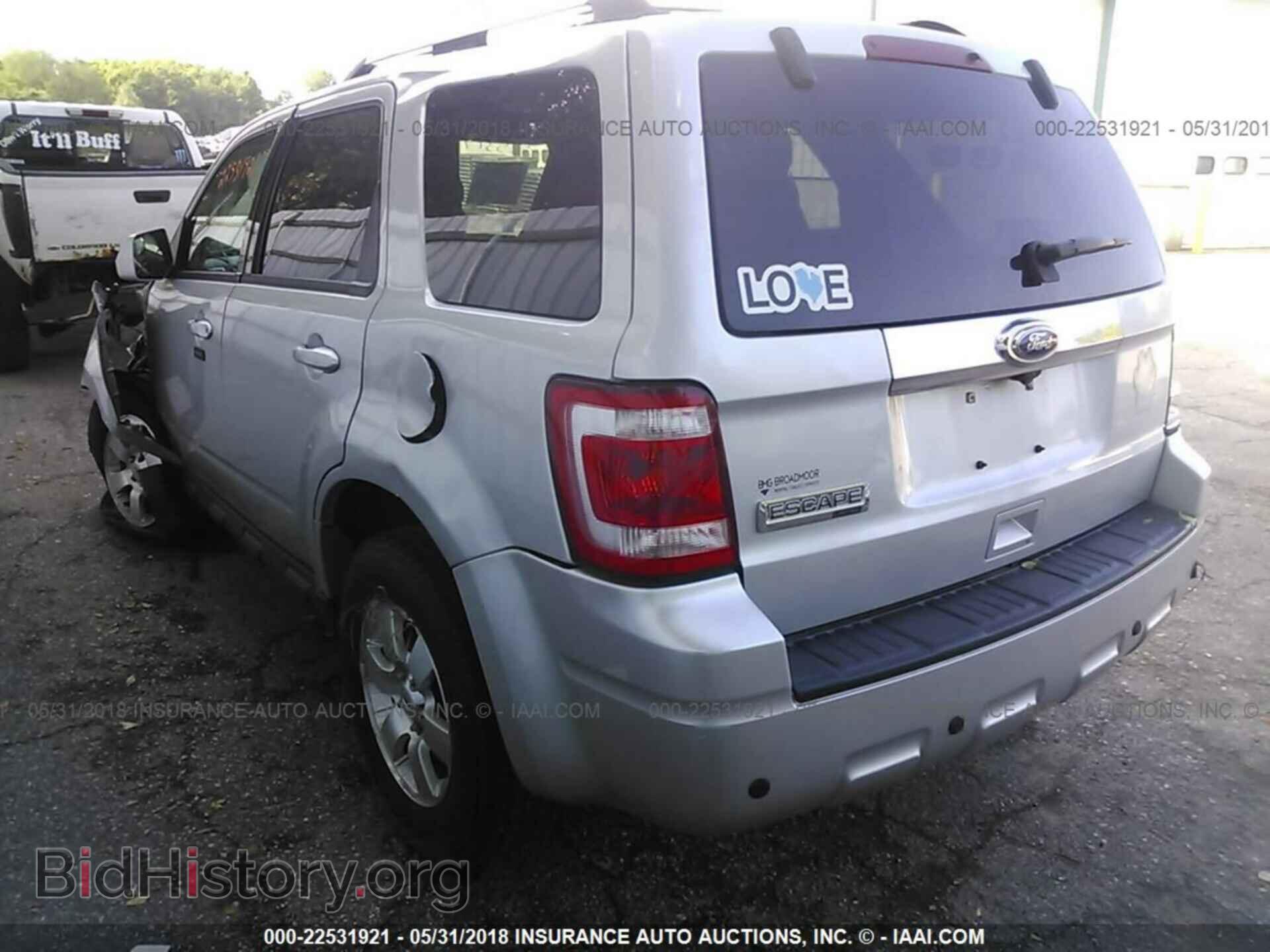 2011 Ford Escape - VIN: 1FMCU0E72BKA50523 - Photo 3