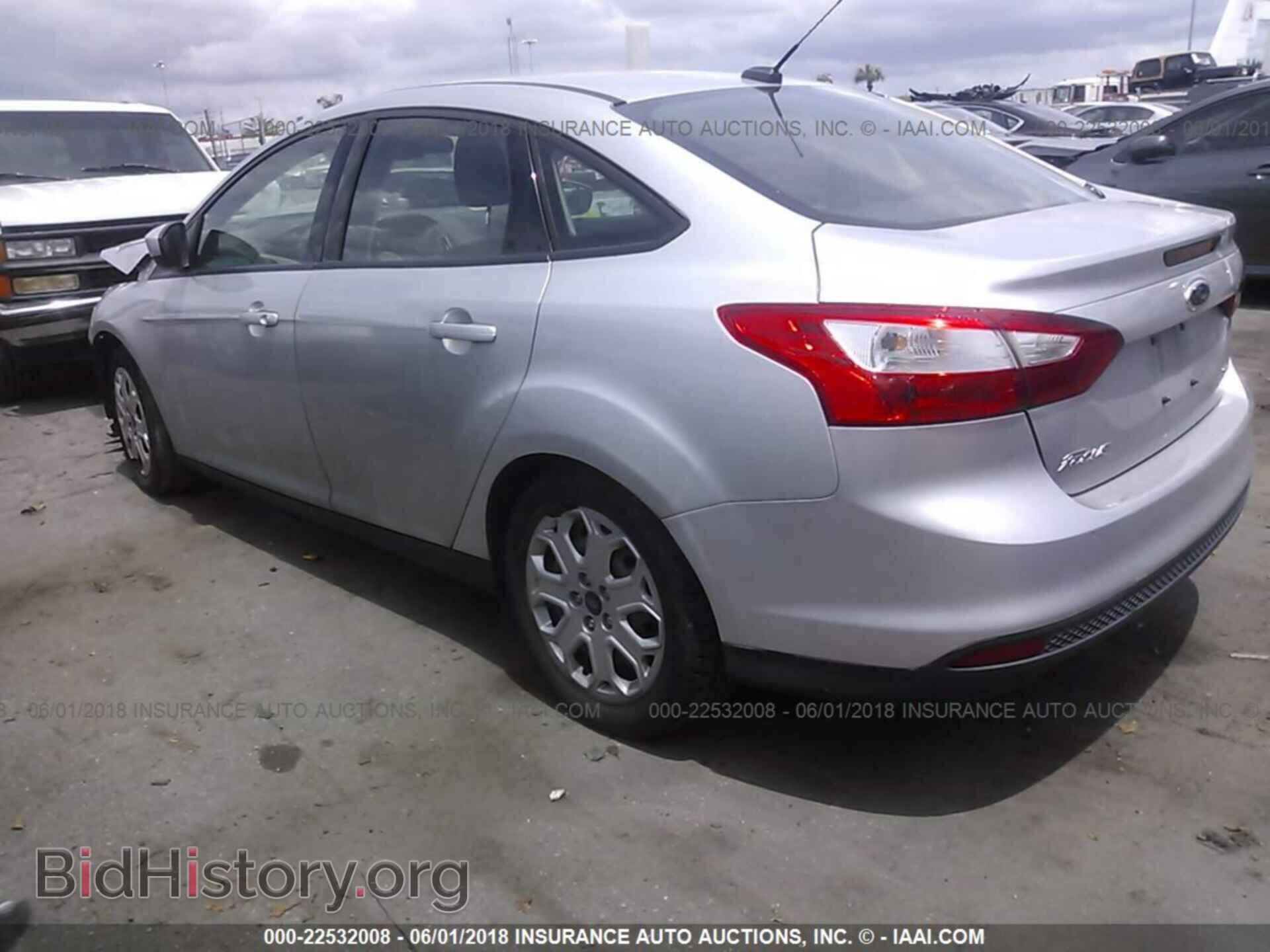 2012 Ford Focus - VIN: 1FAHP3F22CL126278 - Фото 3