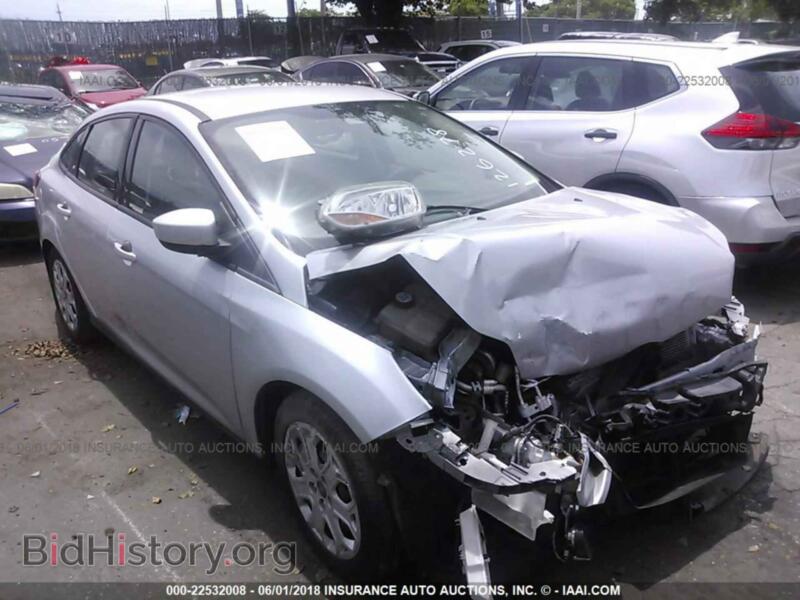 2012 Ford FOCUS (VIN 1FAHP3F22CL126278) — photo 6 of 10