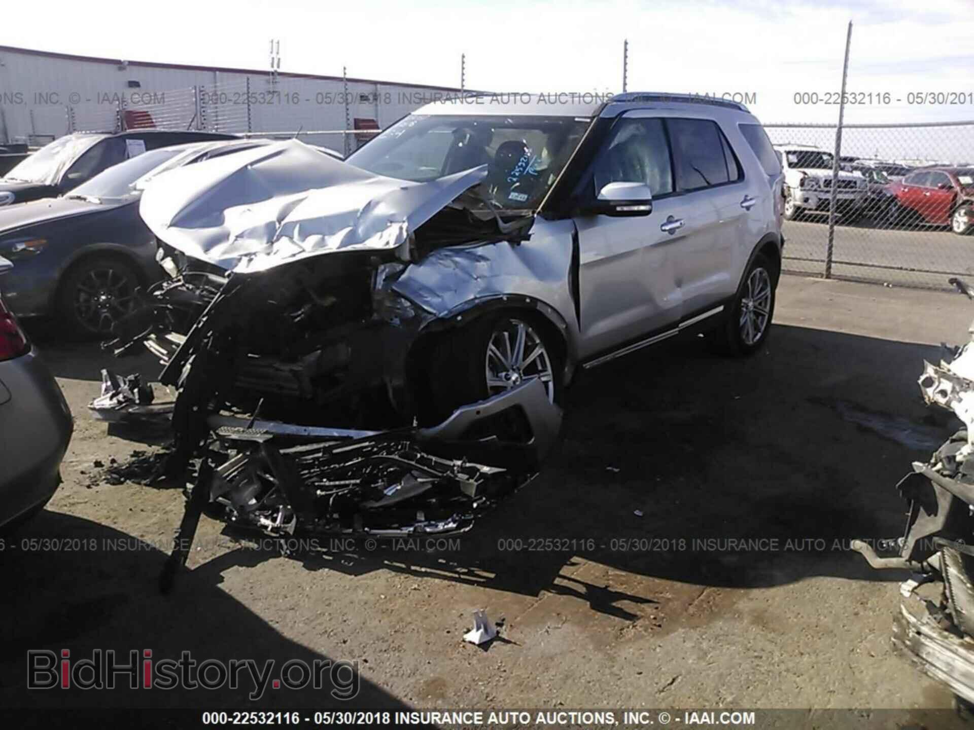 2017 Ford Explorer - VIN: 1FM5K8F83HGC23000 - Фото 2