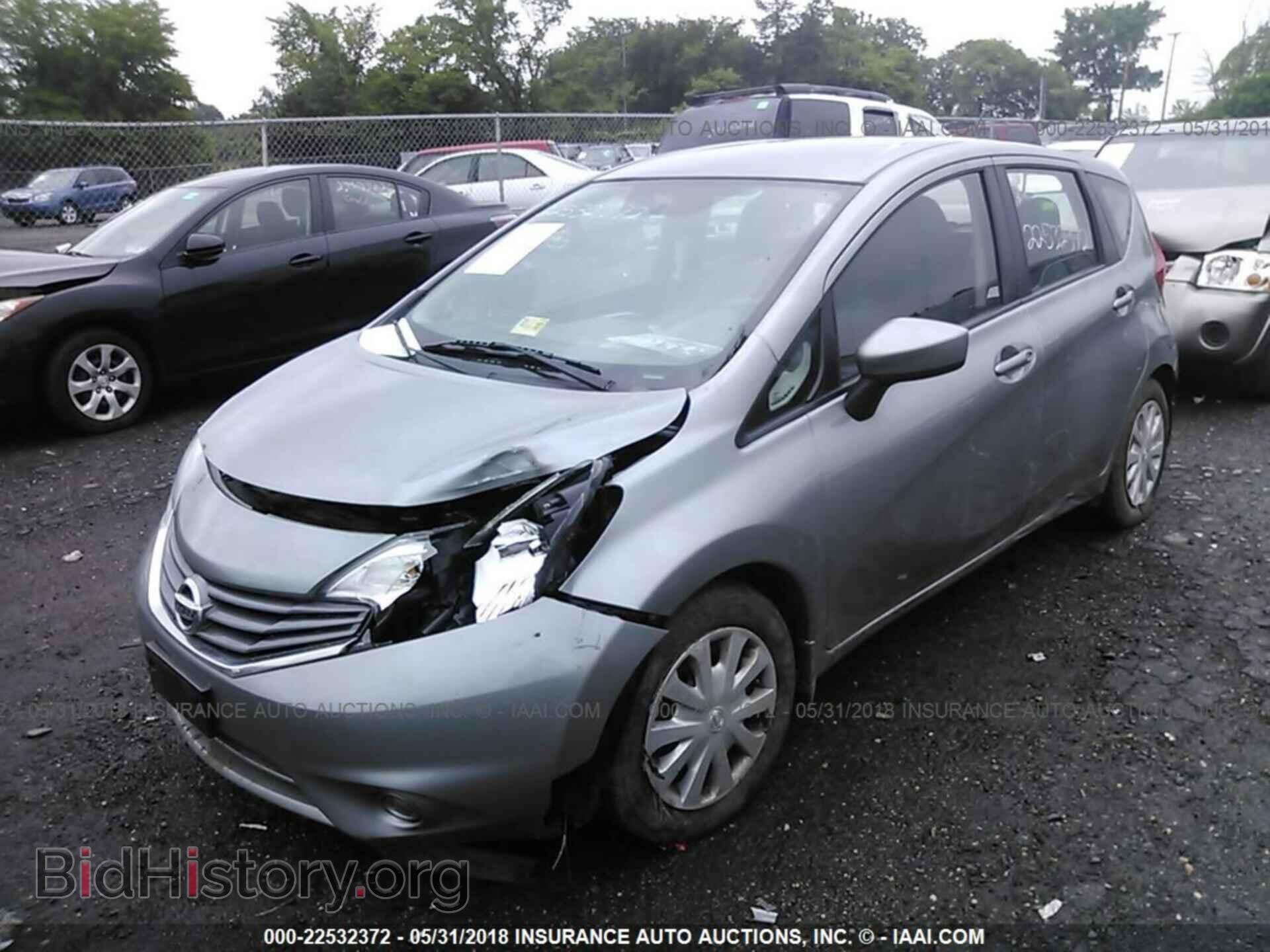 2015 Nissan Versa note - VIN: 3N1CE2CP7FL350372 - Фото 2