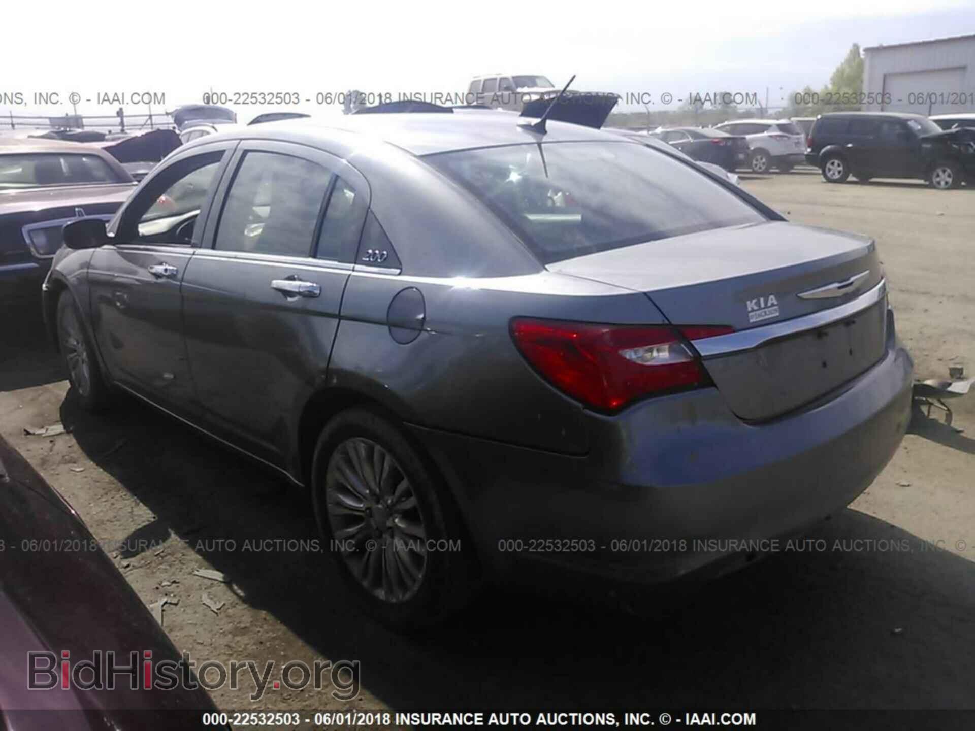 2011 Chrysler 200 - VIN: 1C3BC2FB5BN580117 - Фото 3