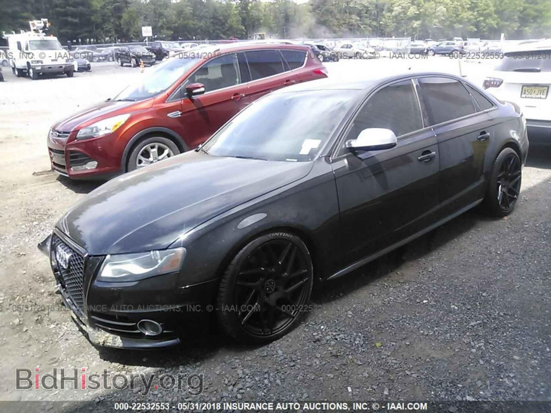 2012 Audi S4 - VIN: WAUDGAFL0CA053197 - Фото 2