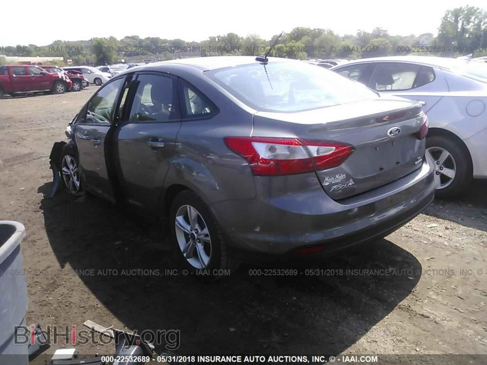 2013 Ford Focus - VIN: 1FADP3F22DL116415 - Фото 3
