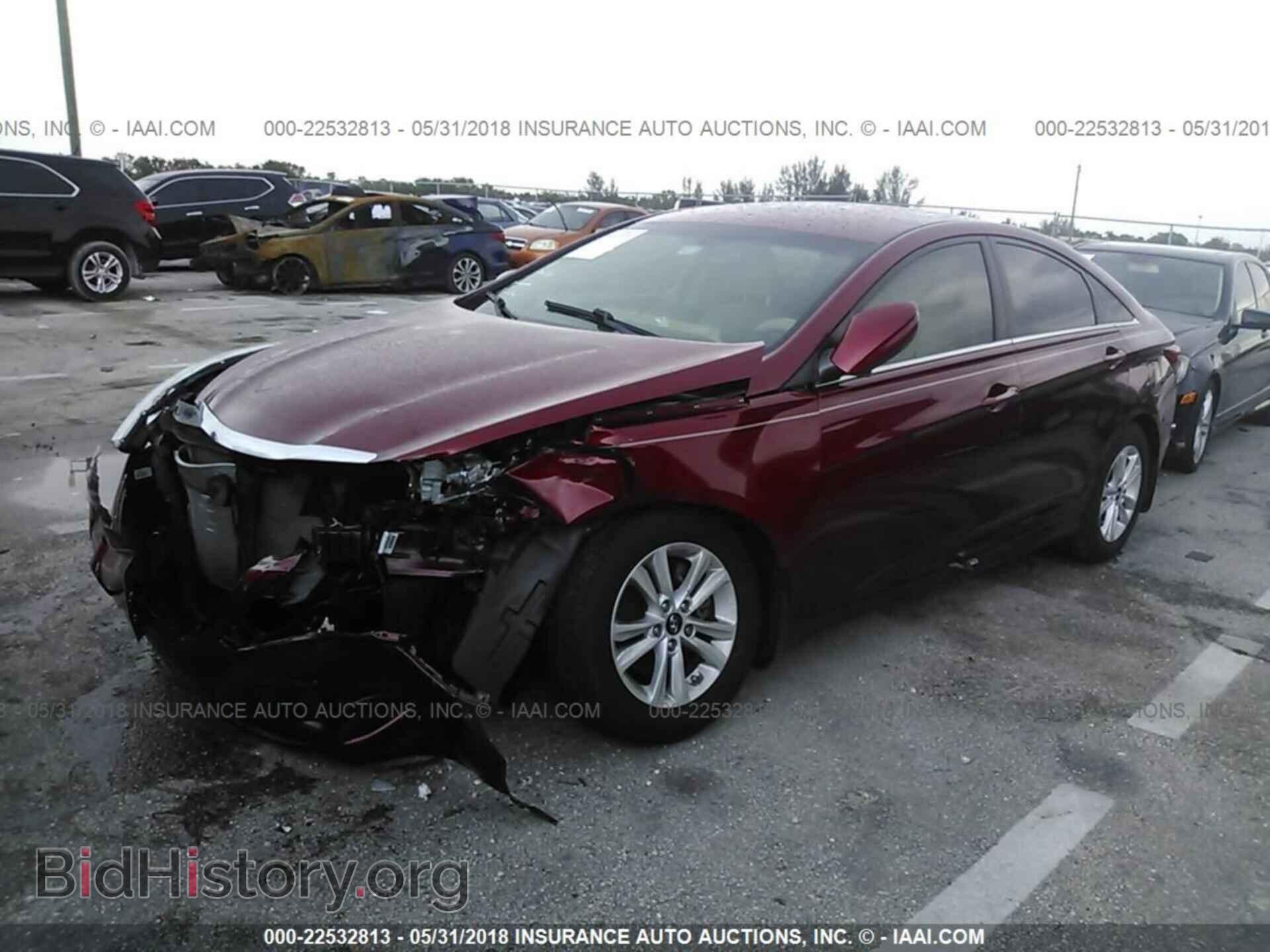 2012 Hyundai Sonata - VIN: 5NPEB4AC4CH352800 - Фото 2