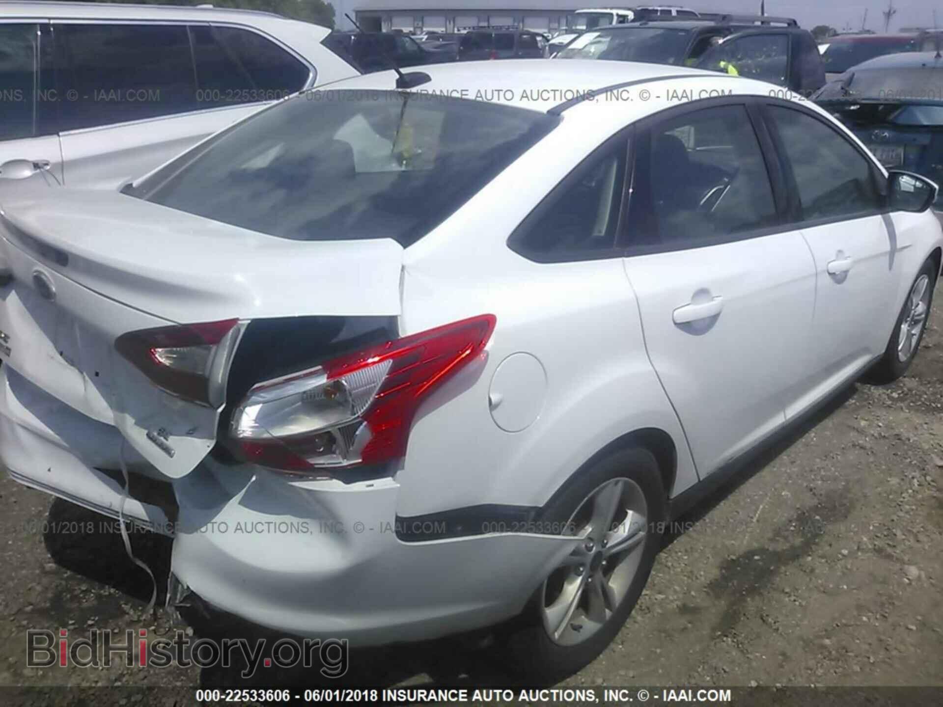 2014 Ford Focus - VIN: 1FADP3F26EL438220 - Фото 4