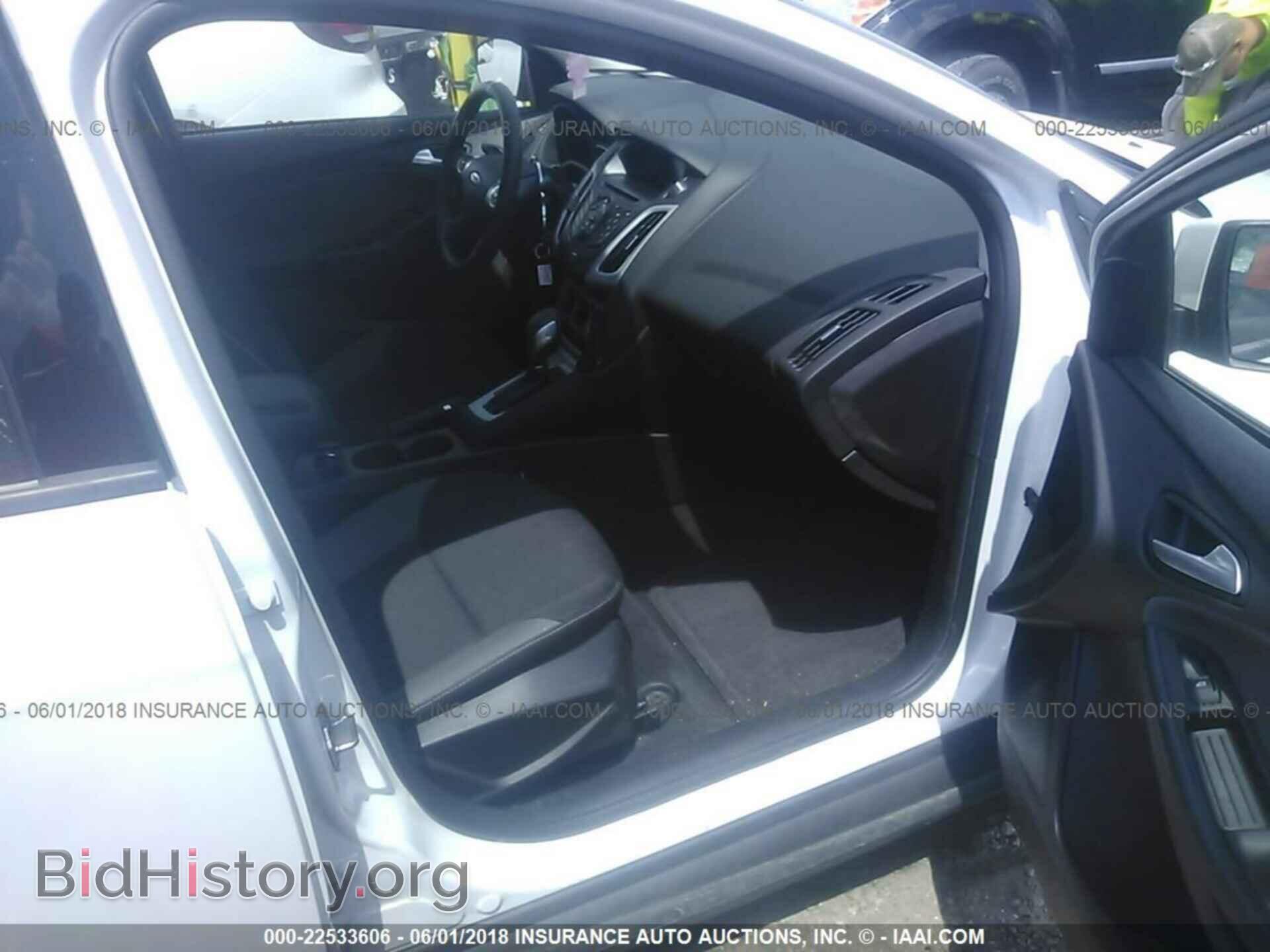 2014 Ford Focus - VIN: 1FADP3F26EL438220 - Фото 5