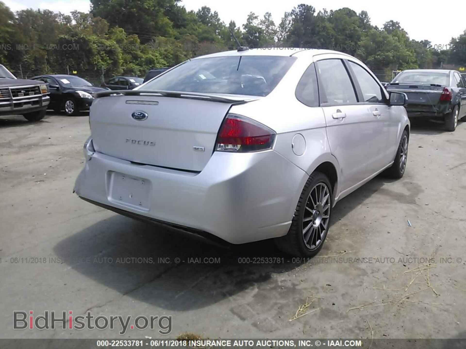 2011 Ford Focus - VIN: 1FAHP3GN0BW121571 - Фото 4