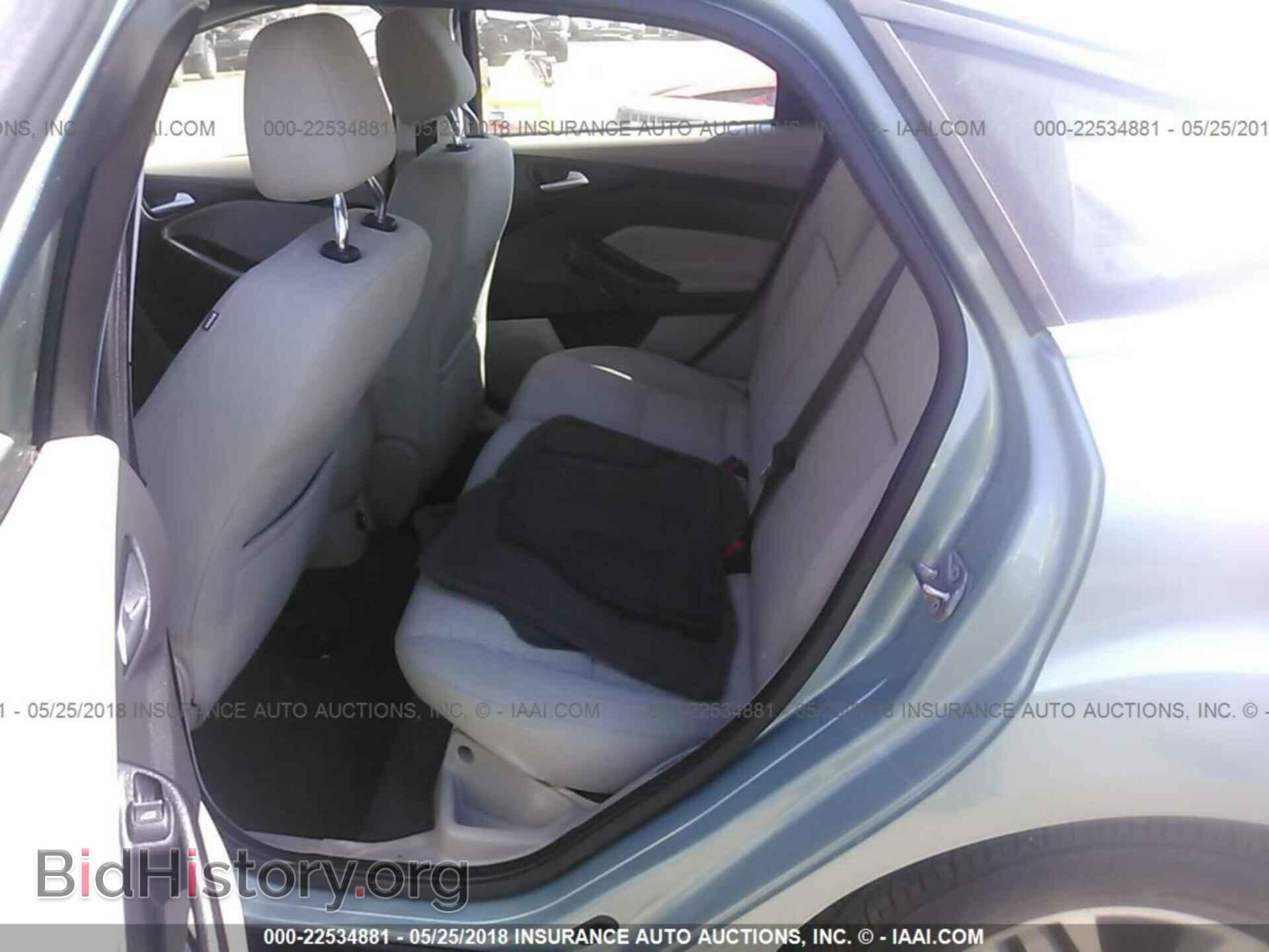 2012 Ford Focus - VIN: 1FAHP3M21CL123309 - Photo 8
