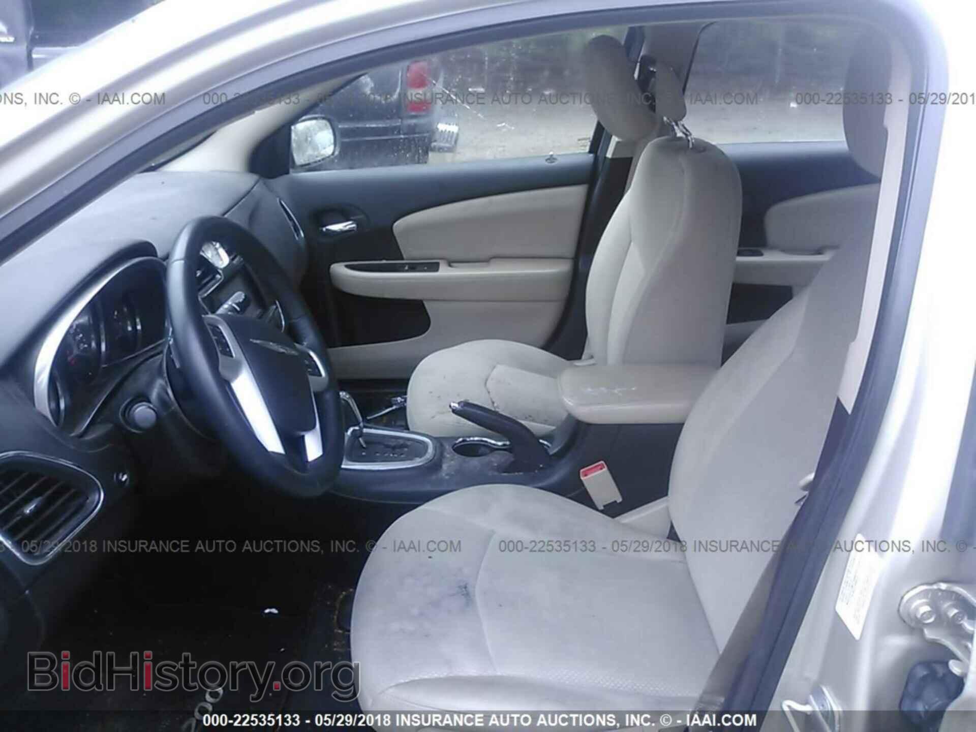 2013 Chrysler 200 - VIN: 1C3CCBBB9DN652966 - Photo 5