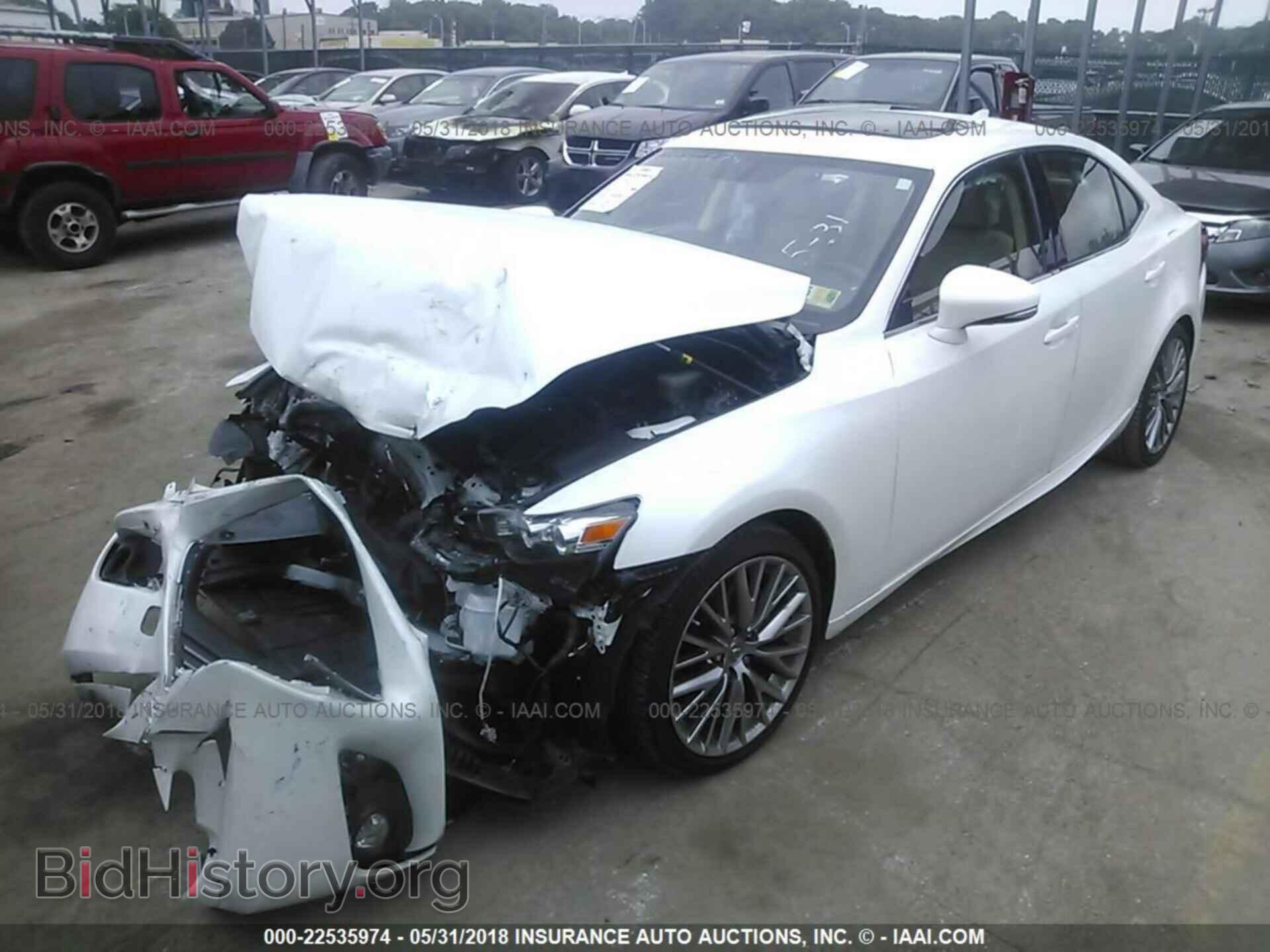 2014 Lexus Is - VIN: JTHCF1D21E5013264 - Photo 2