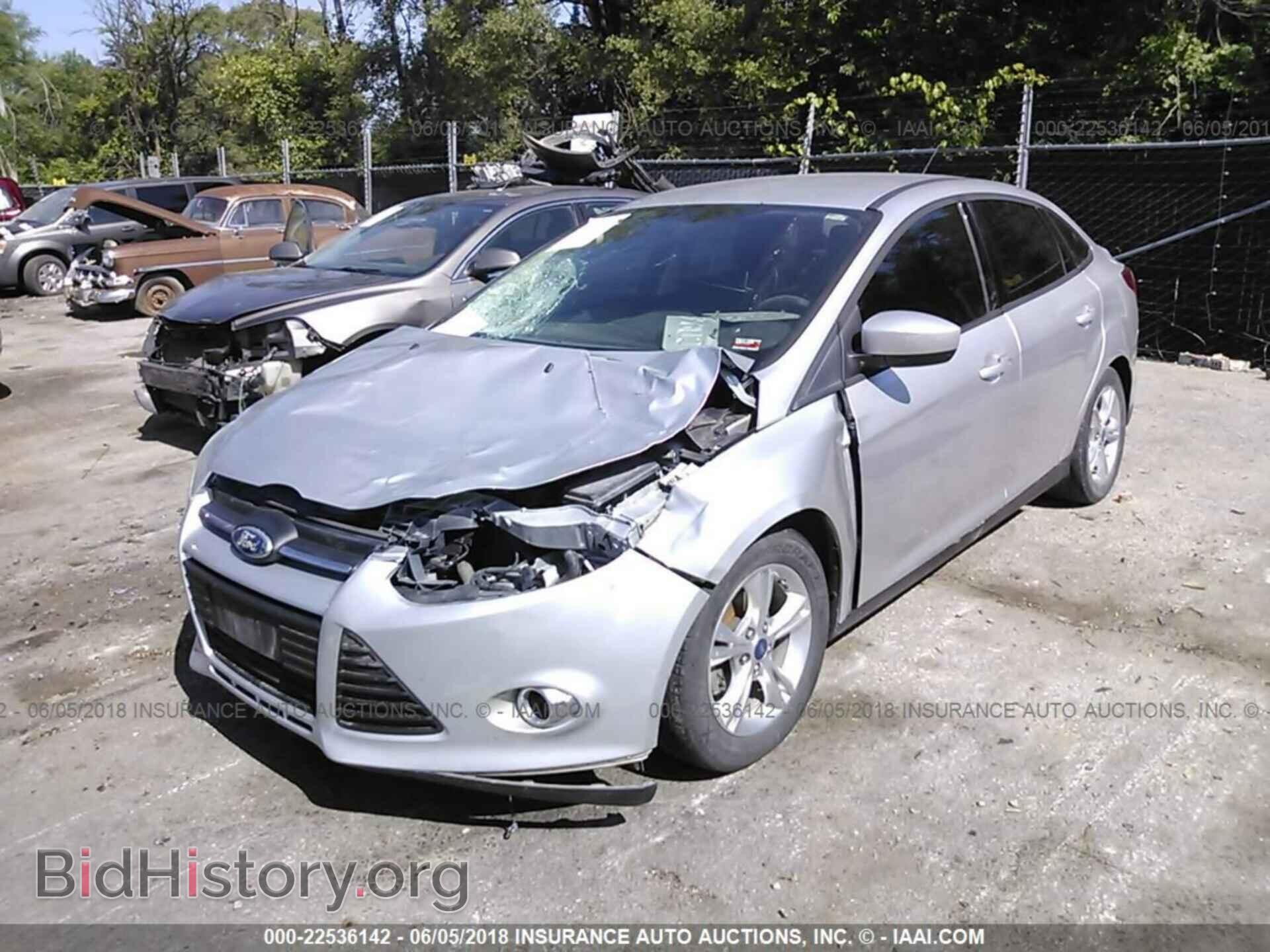 2012 Ford Focus - VIN: 1FAHP3F23CL107836 - Фото 2