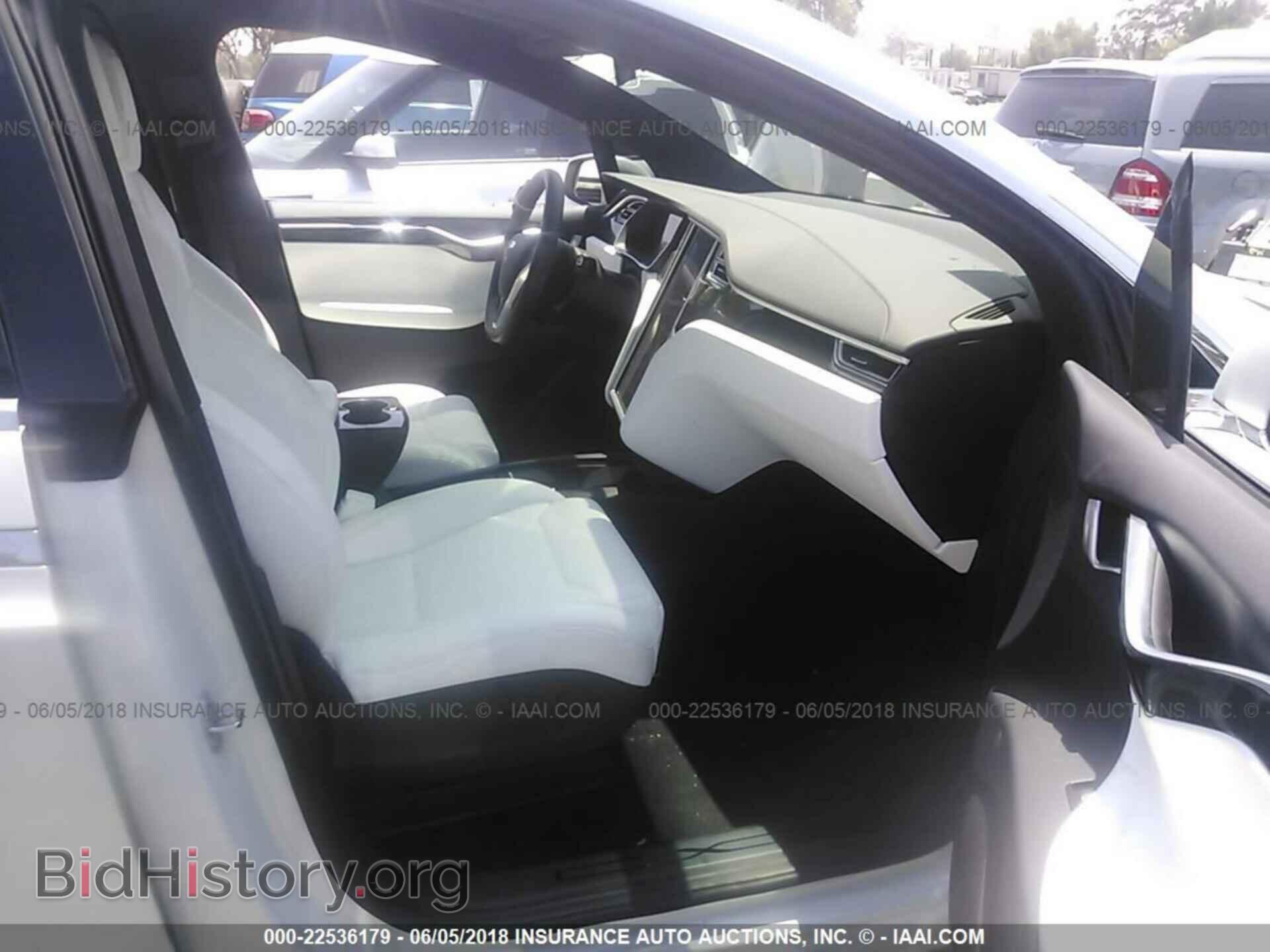2017 Tesla Model x - VIN: 5YJXCBE28HF054672 - Фото 5