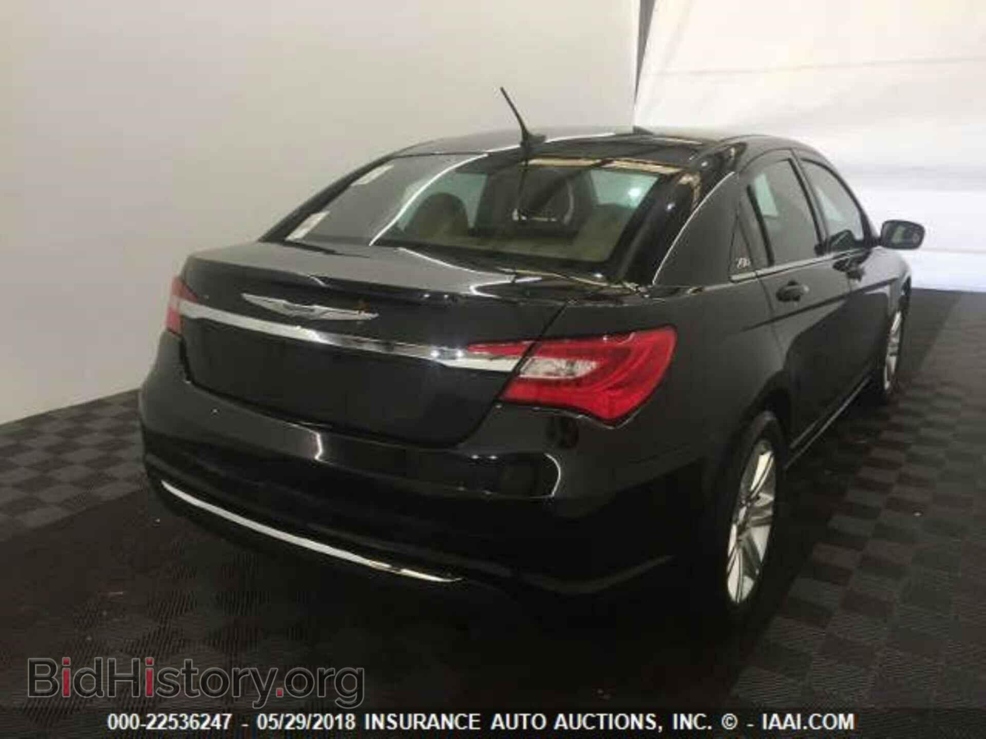 2012 Chrysler 200 - VIN: 1C3CCBBB5CN302815 - Photo 3