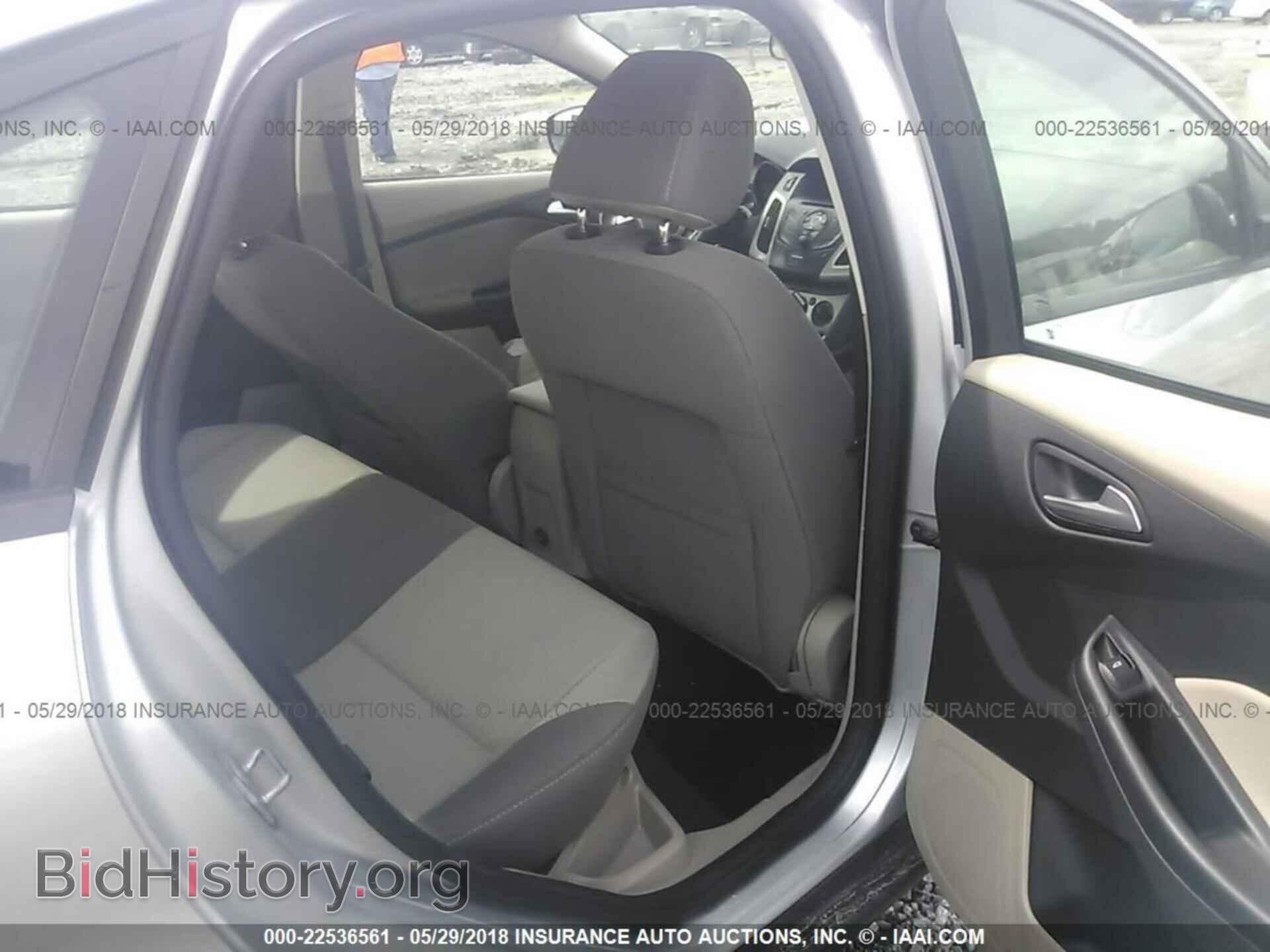 2014 Ford Focus - VIN: 1FADP3F26EL251446 - Photo 8