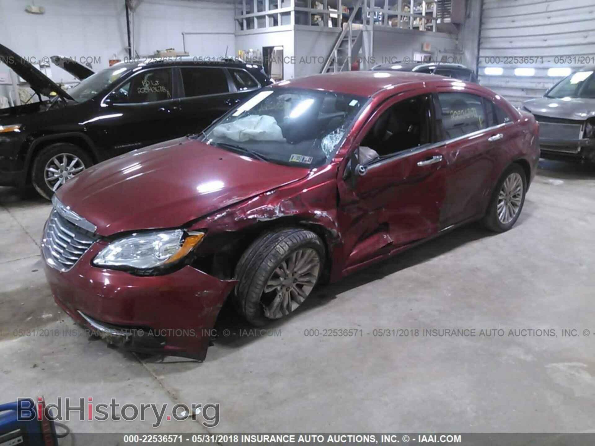 2012 Chrysler 200 - VIN: 1C3CCBCB9CN107167 - Photo 2