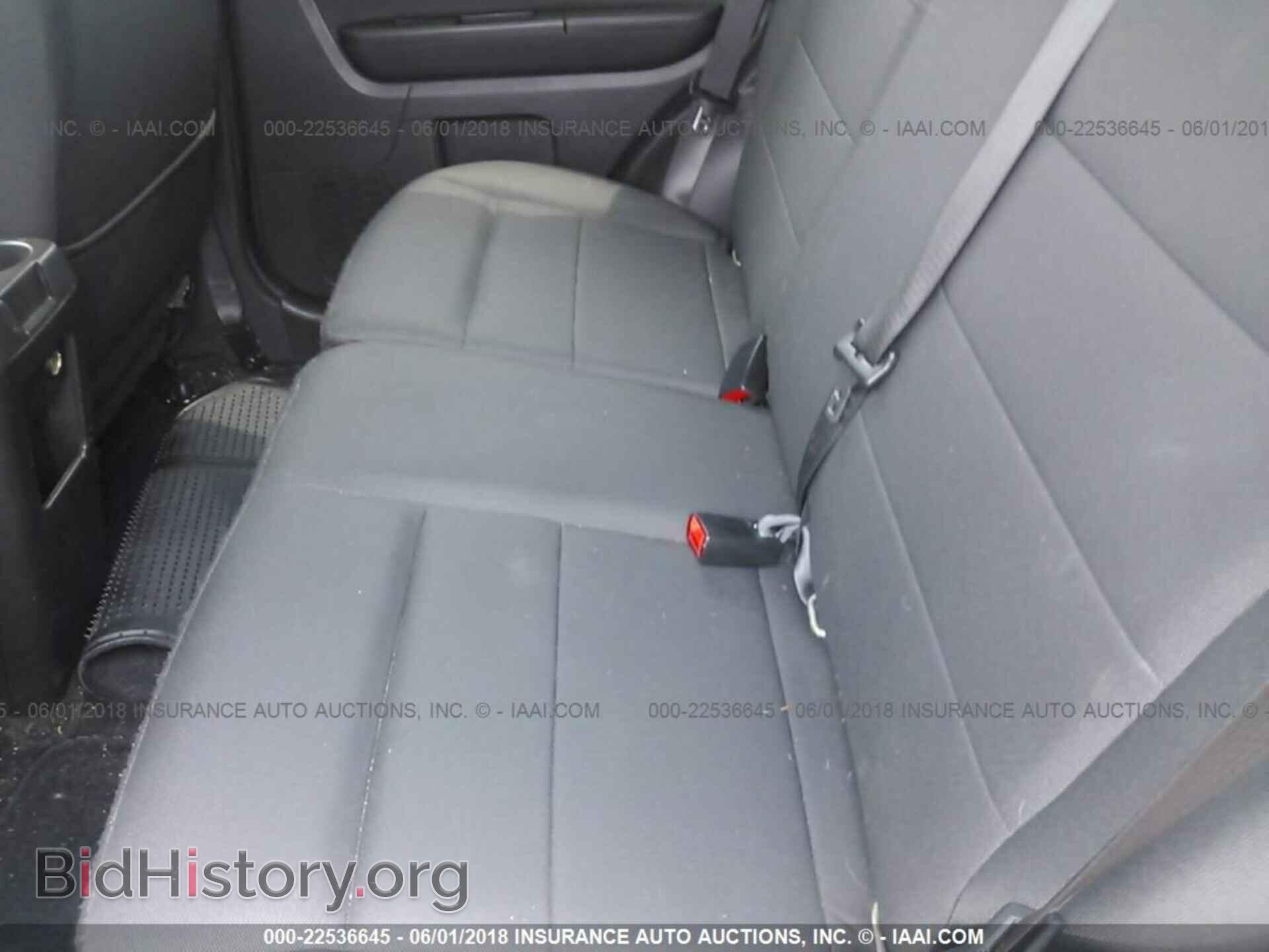 2012 Ford Escape - VIN: 1FMCU0D72CKA29142 - Photo 8