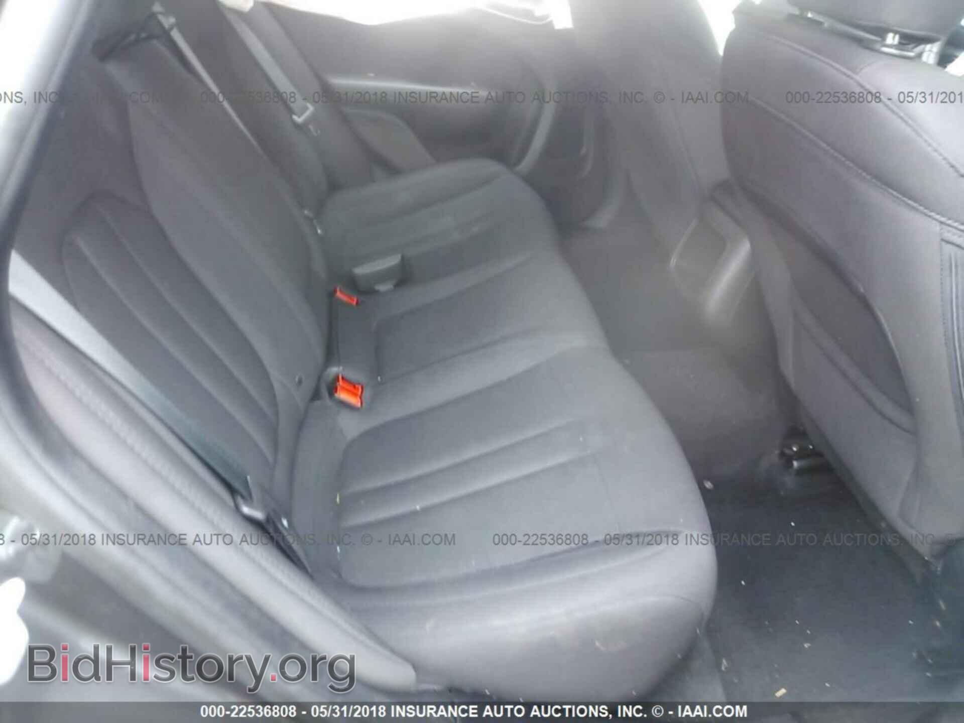 2016 Chrysler 200 - VIN: 1C3CCCAB5GN143520 - Photo 8