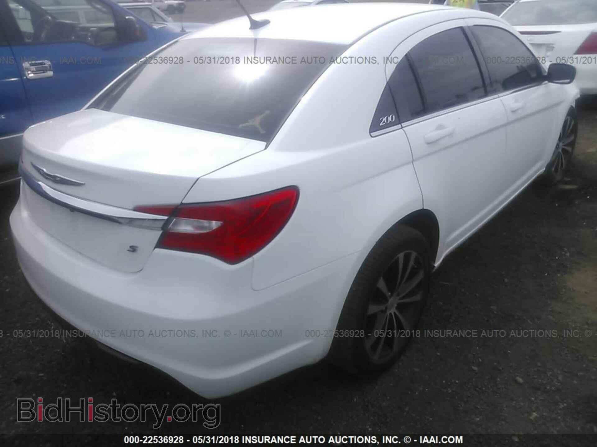 2011 Chrysler 200 - VIN: 1C3BC8FG7BN575354 - Фото 4