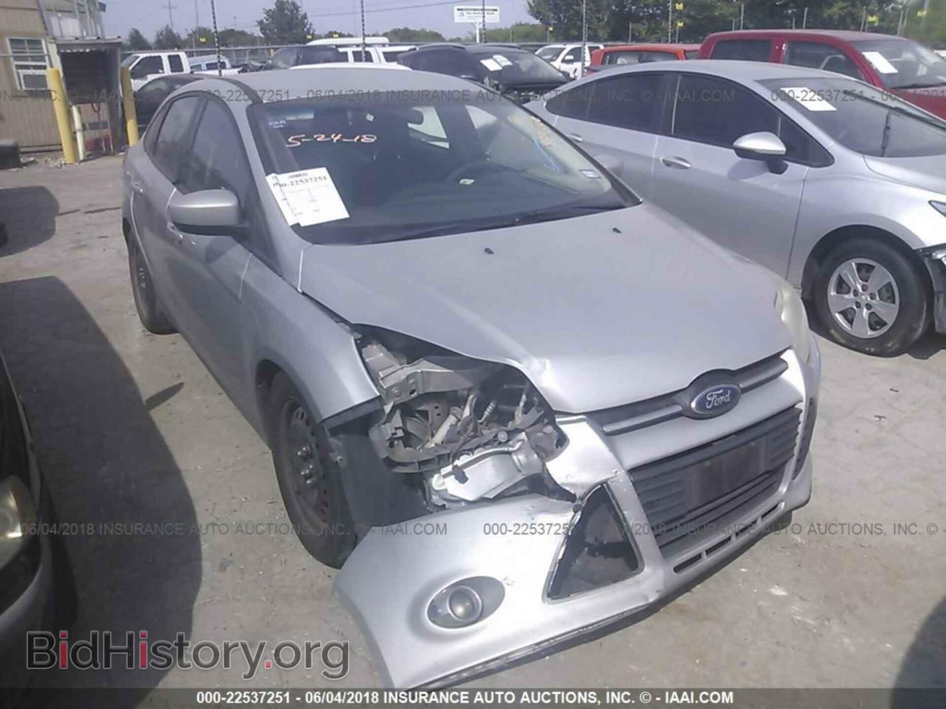 Photo 1FAHP3F23CL108582 - Ford Focus 2012