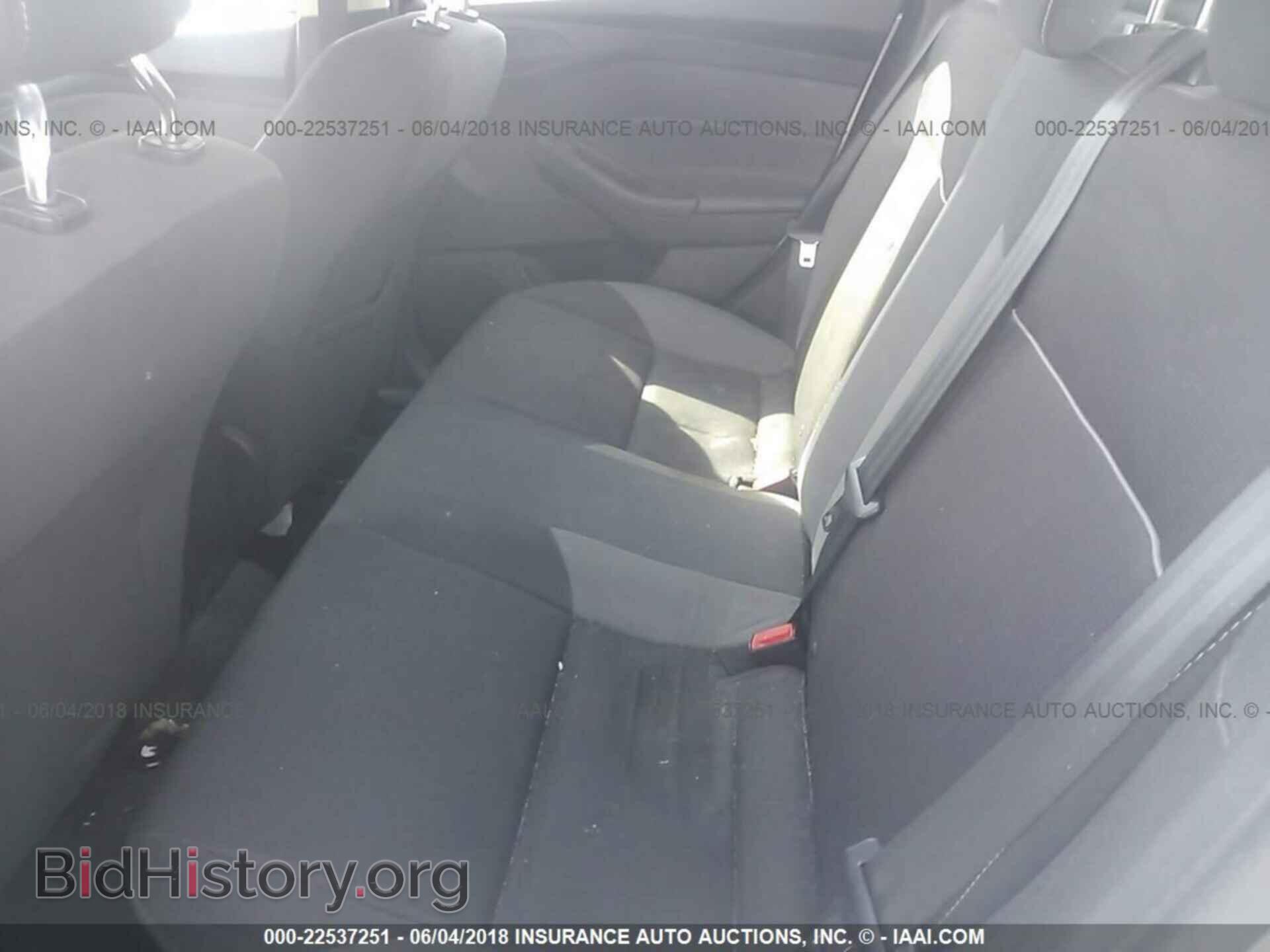 2012 Ford Focus - VIN: 1FAHP3F23CL108582 - Photo 8