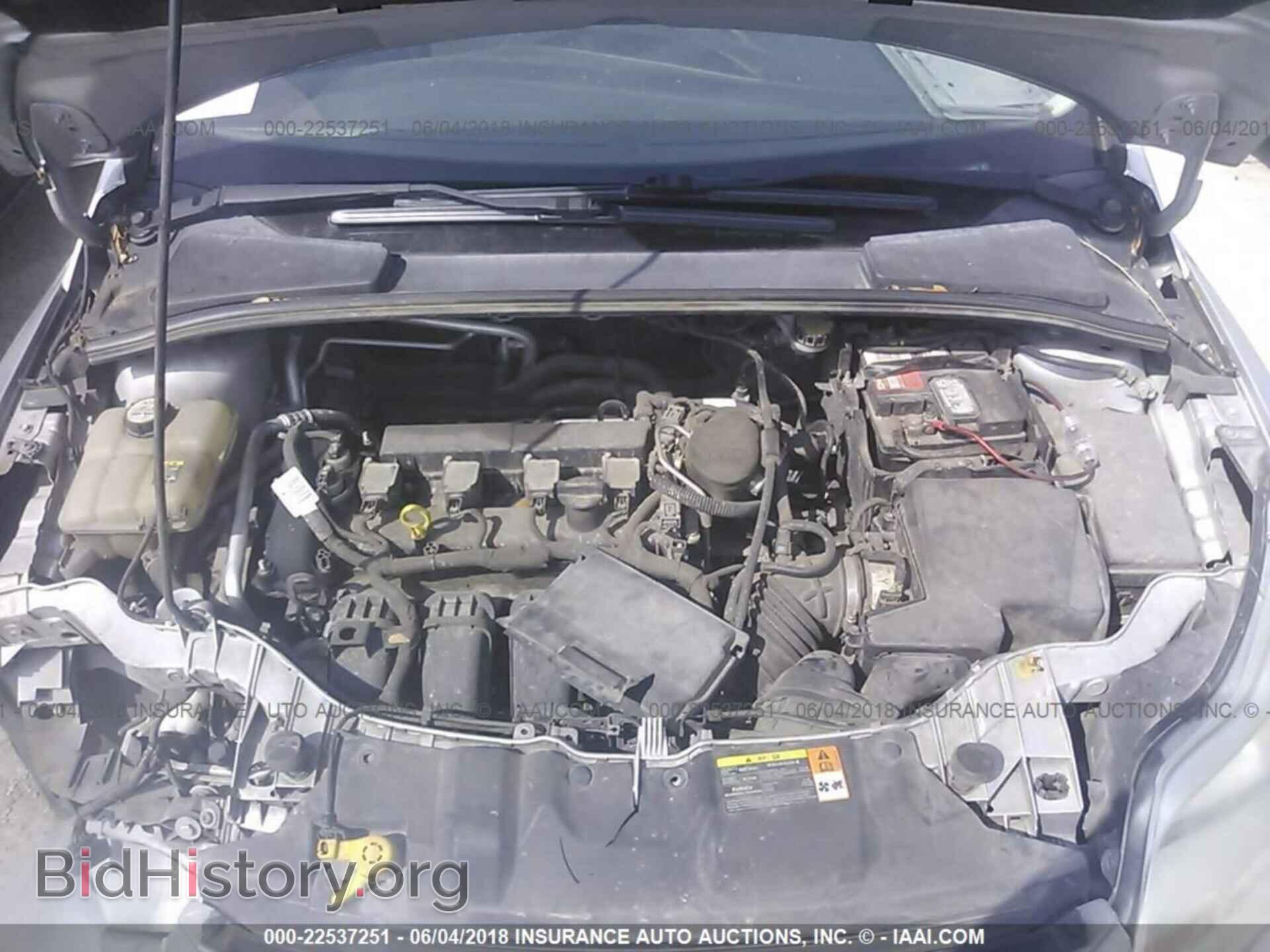 2012 Ford Focus - VIN: 1FAHP3F23CL108582 - Photo 10