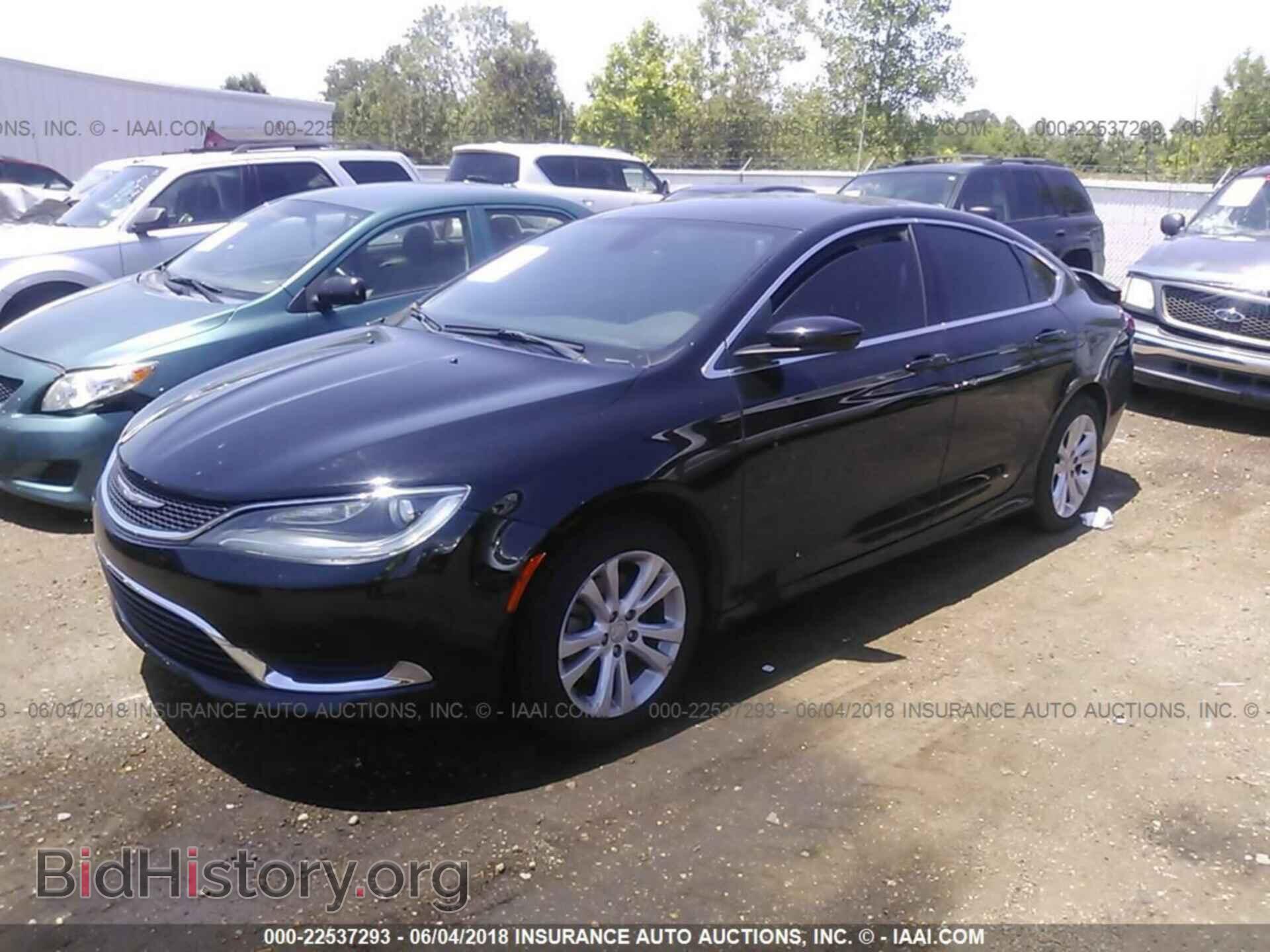 2015 Chrysler 200 - VIN: 1C3CCCABXFN607738 - Photo 2