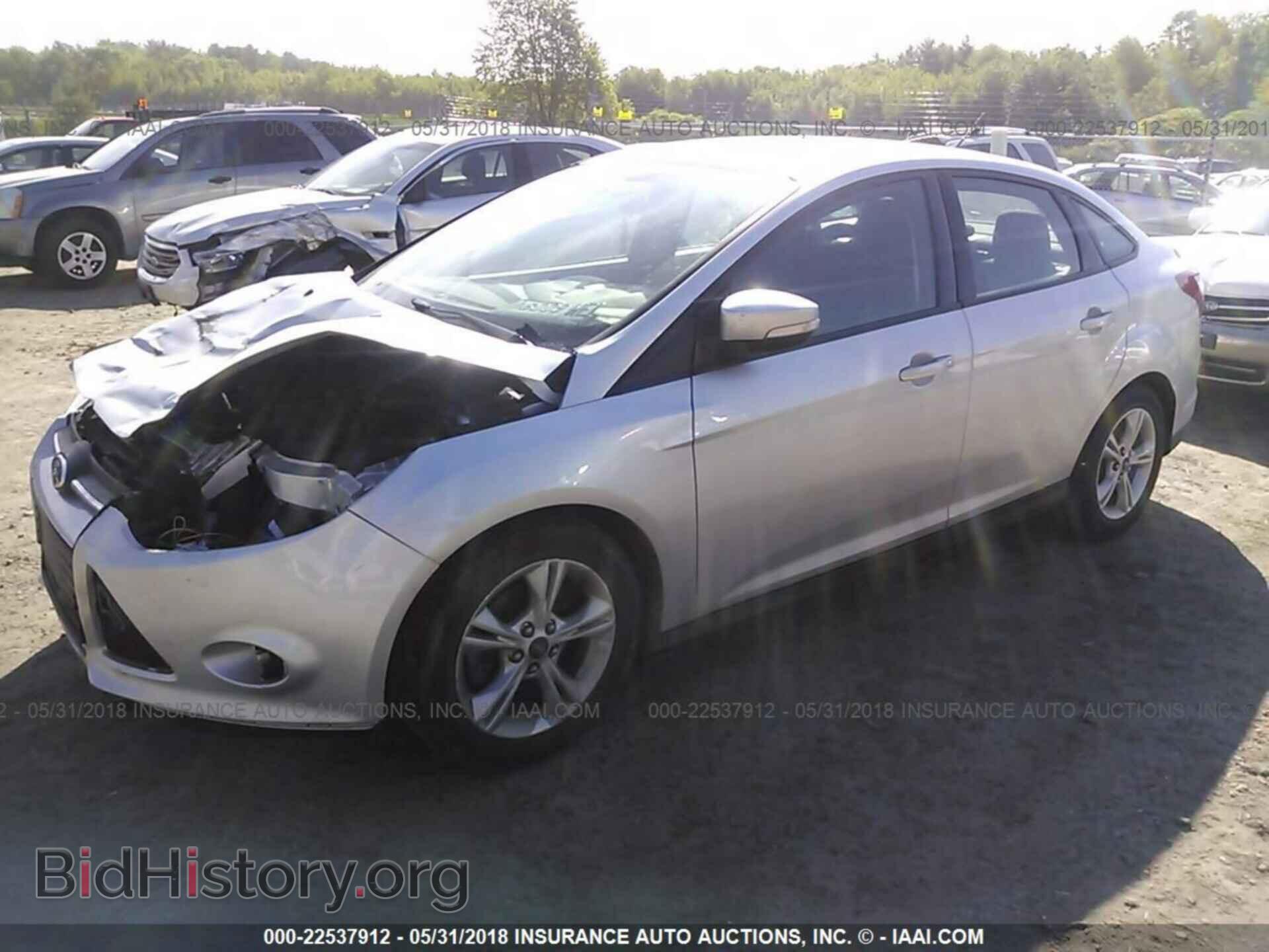 2014 Ford Focus - VIN: 1FADP3F22EL434312 - Photo 2