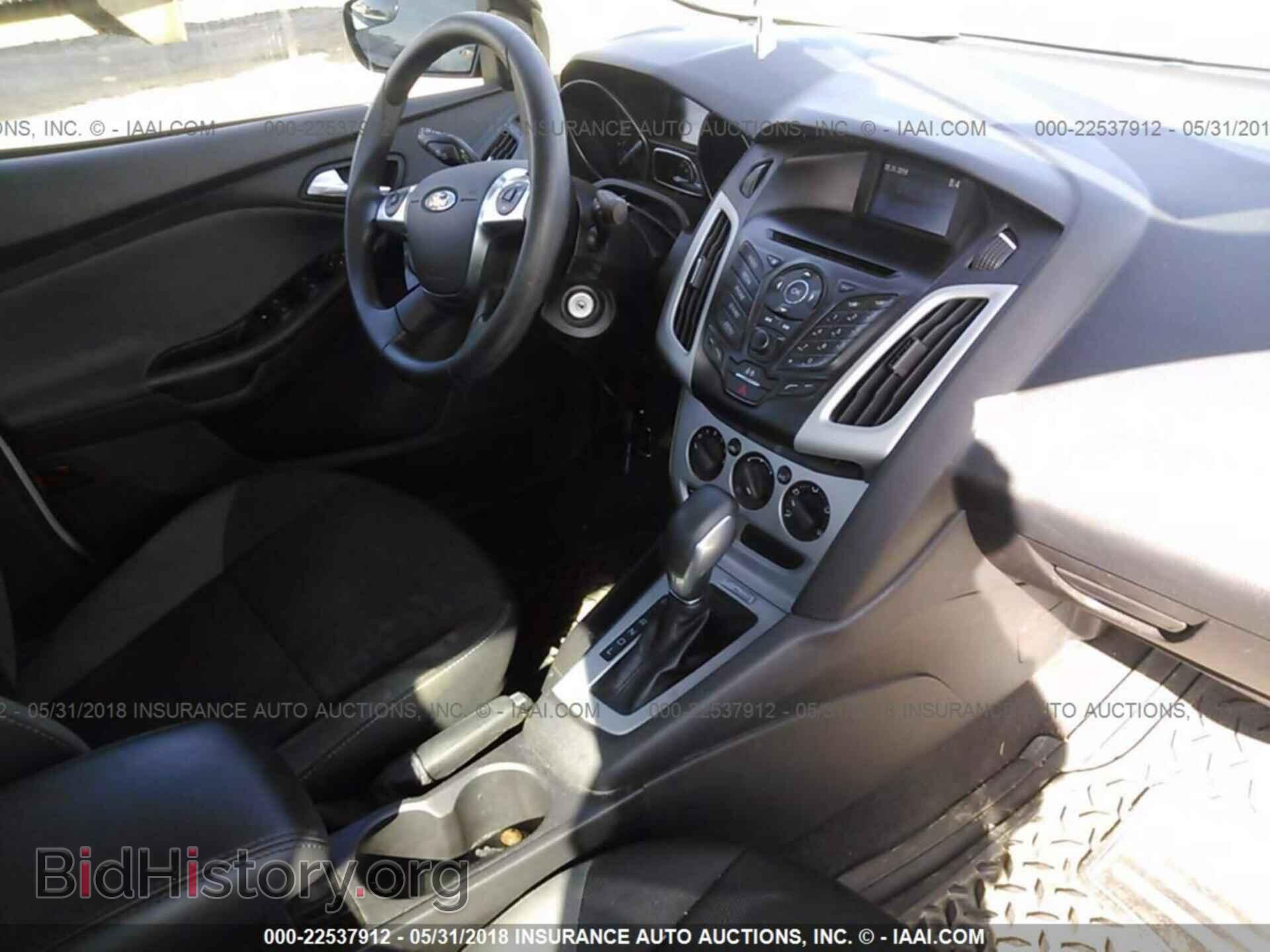 2014 Ford Focus - VIN: 1FADP3F22EL434312 - Photo 5