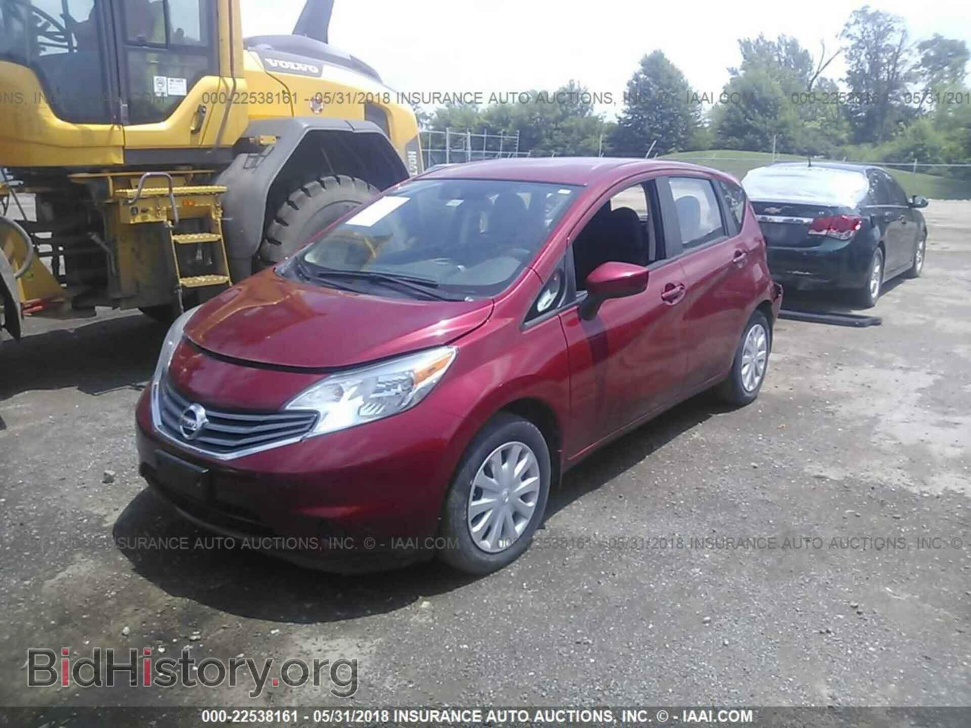 2015 Nissan Versa note - VIN: 3N1CE2CP4FL360227 - Фото 2