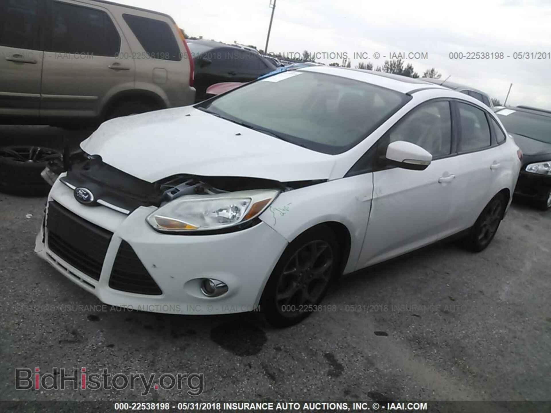 2013 Ford Focus - VIN: 1FADP3F29DL245963 - Фото 2