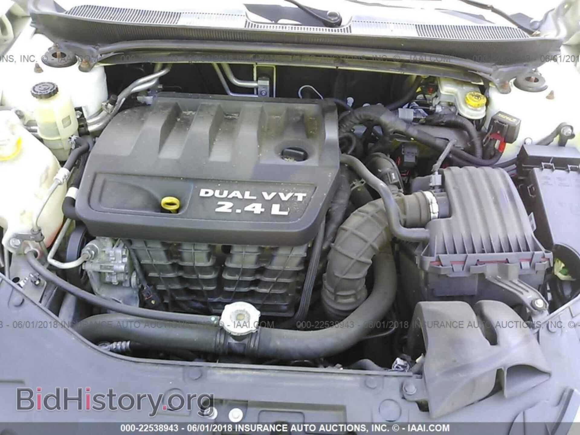 2013 Chrysler 200 - VIN: 1C3CCBBB8DN595837 - Photo 10