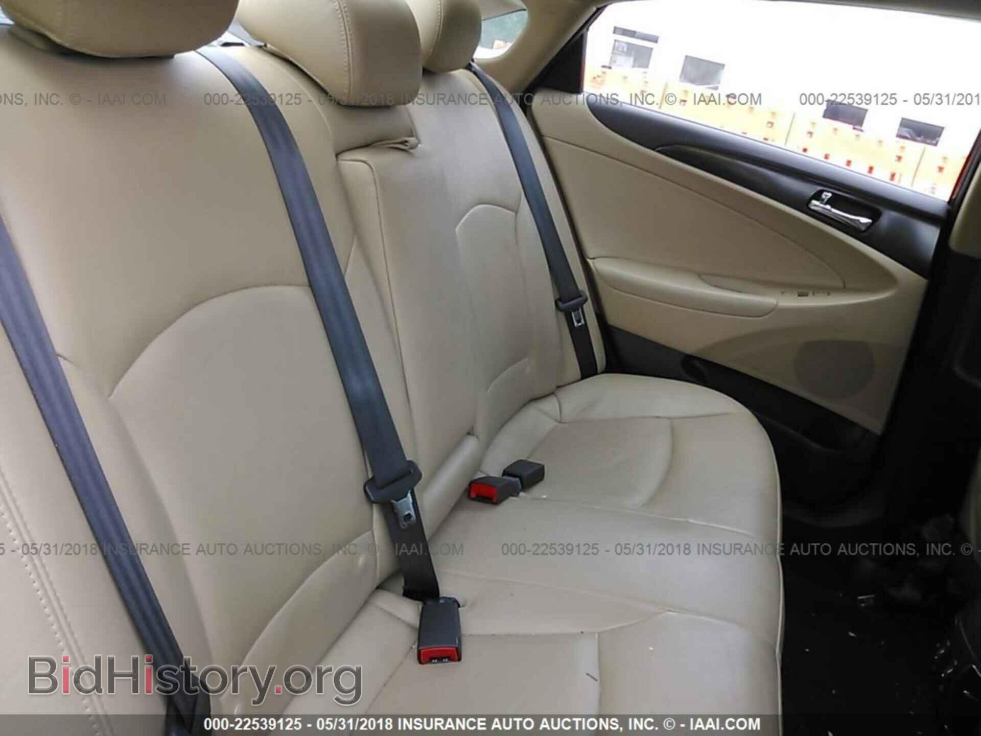 2012 Hyundai Sonata - VIN: 5NPEC4AC0CH432026 - Фото 8