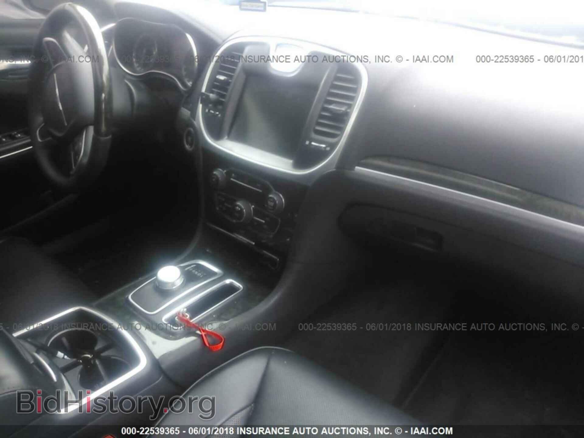 2016 Chrysler 300c - VIN: 2C3CCAKG3GH128750 - Фото 5