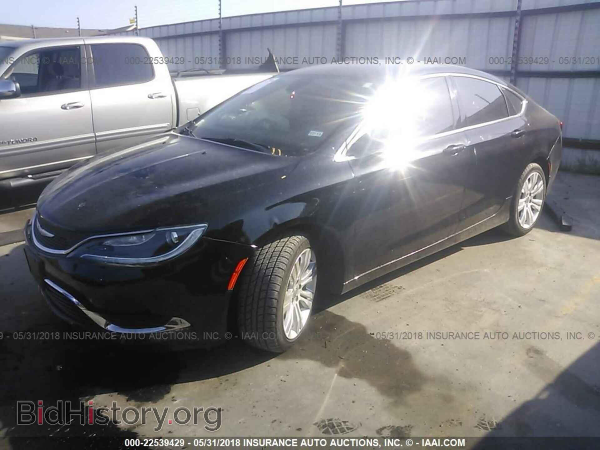 2016 Chrysler 200 - VIN: 1C3CCCAB2GN119045 - Photo 2