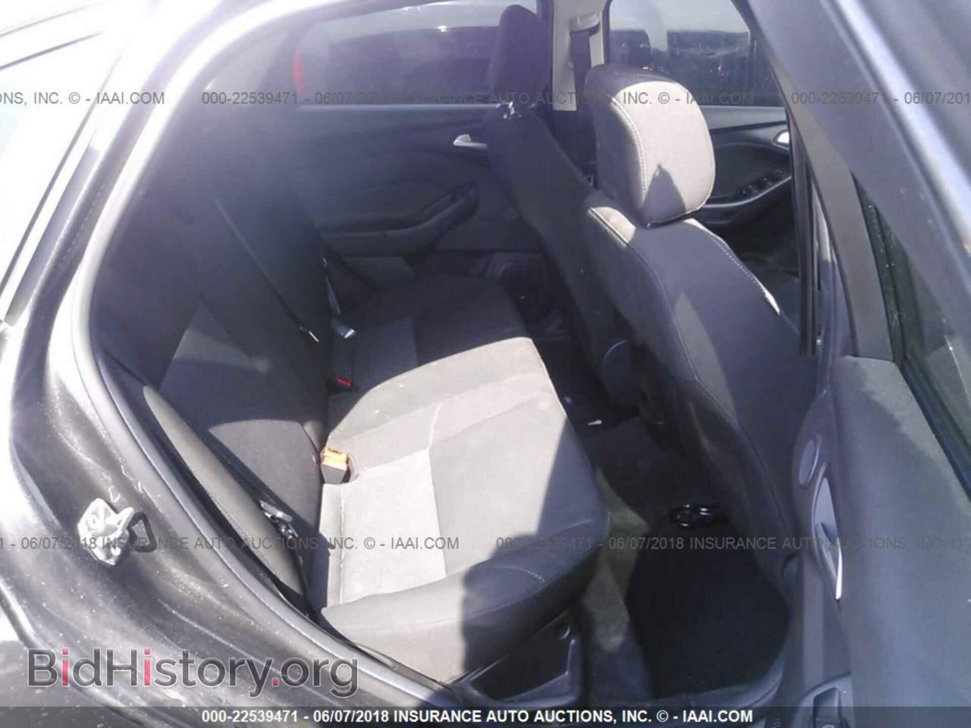 2017 Ford Focus - VIN: 1FADP3H22HL283778 - Photo 8