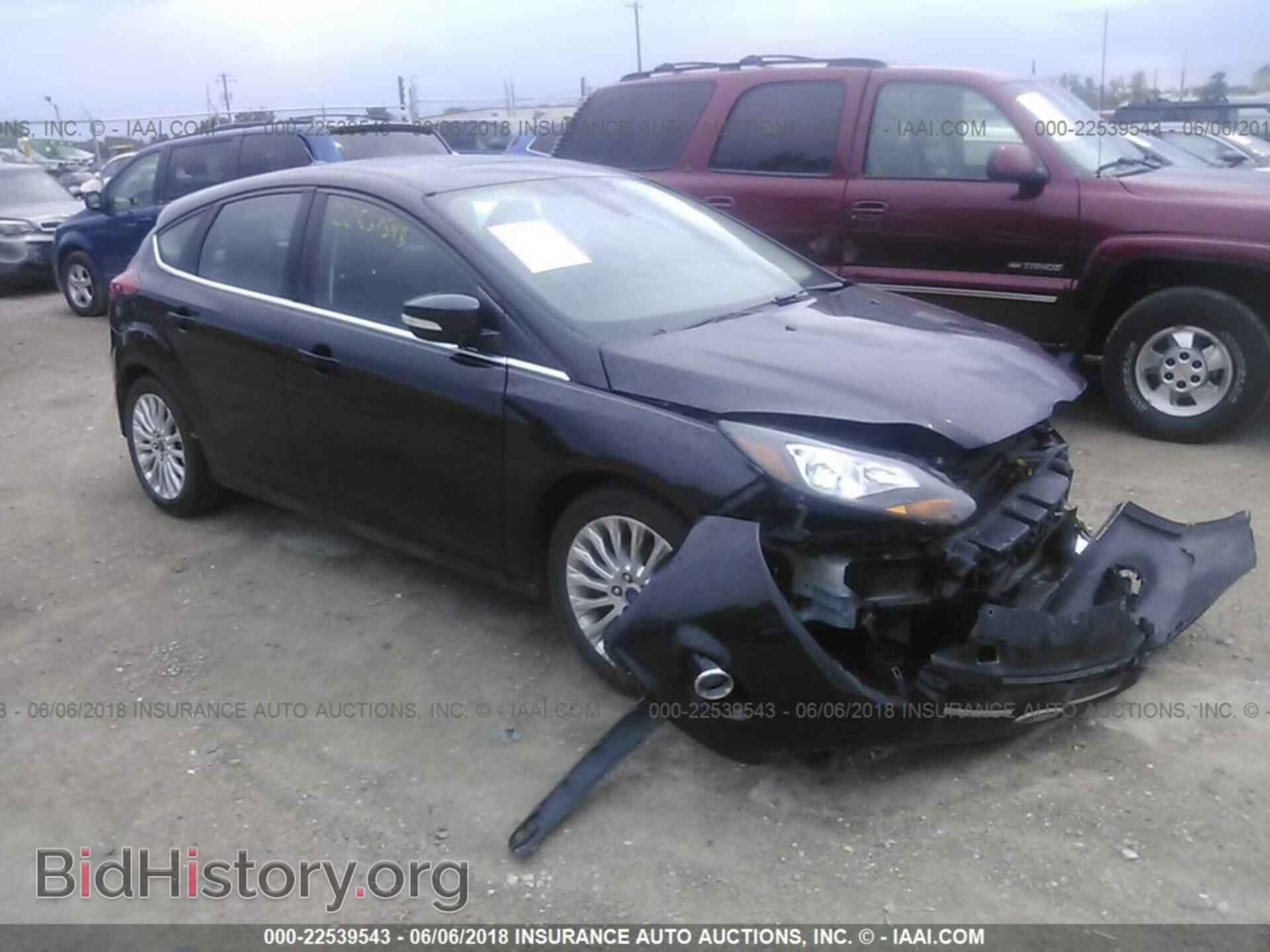 Photo 1FAHP3N29CL465217 - Ford Focus 2012