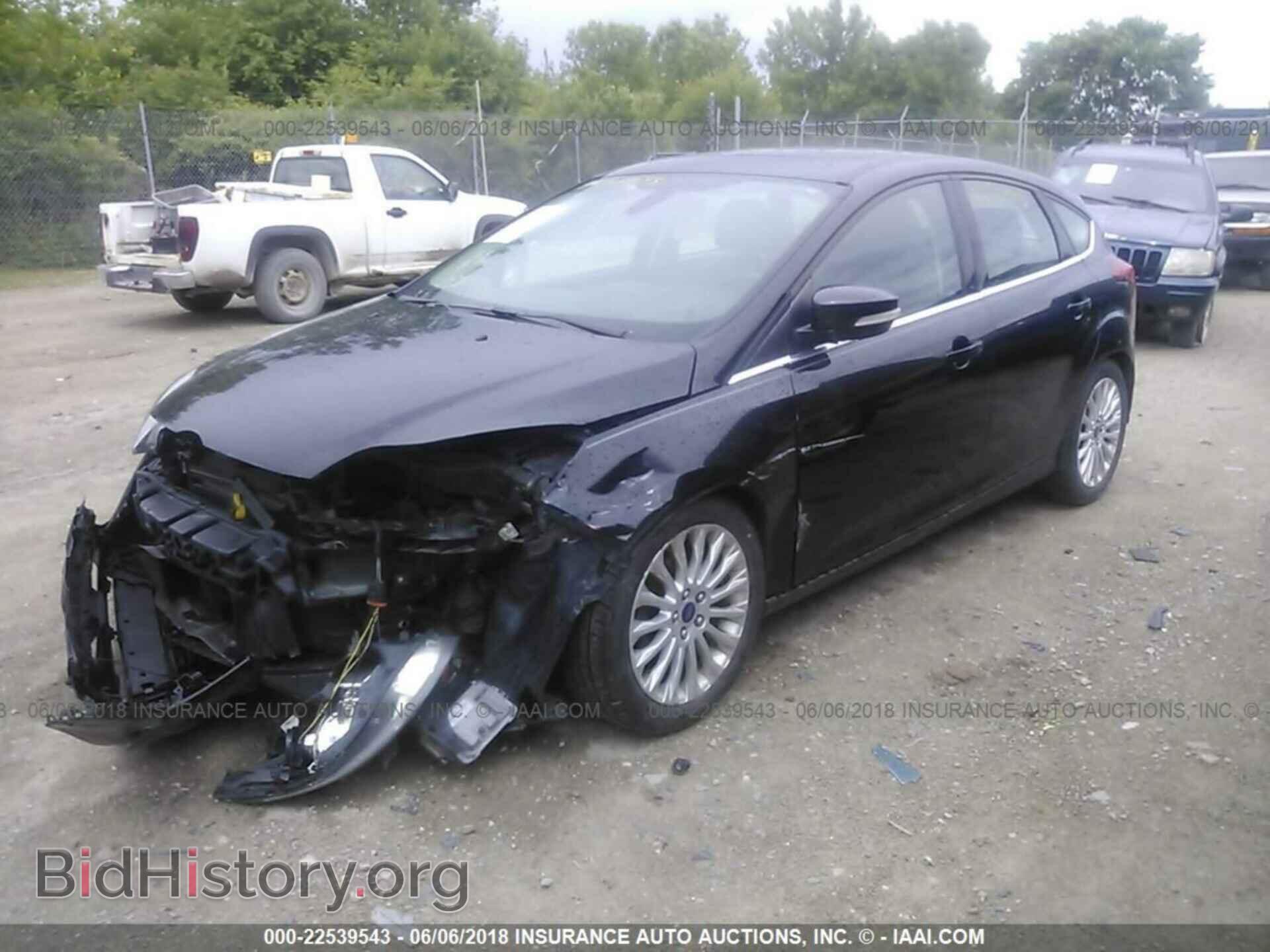 2012 Ford Focus - VIN: 1FAHP3N29CL465217 - Фото 2