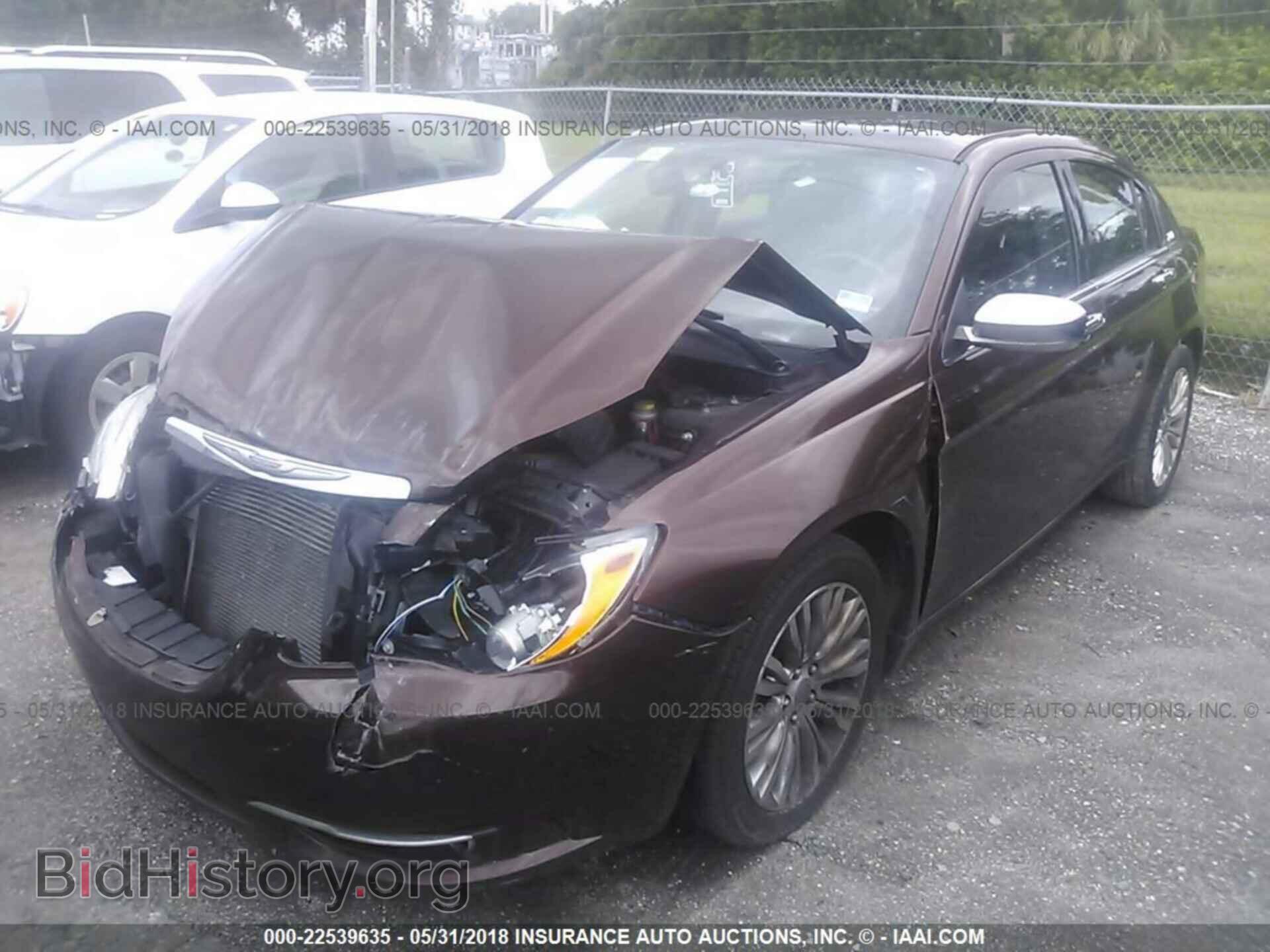 2012 Chrysler 200 - VIN: 1C3CCBCB9CN299495 - Фото 2