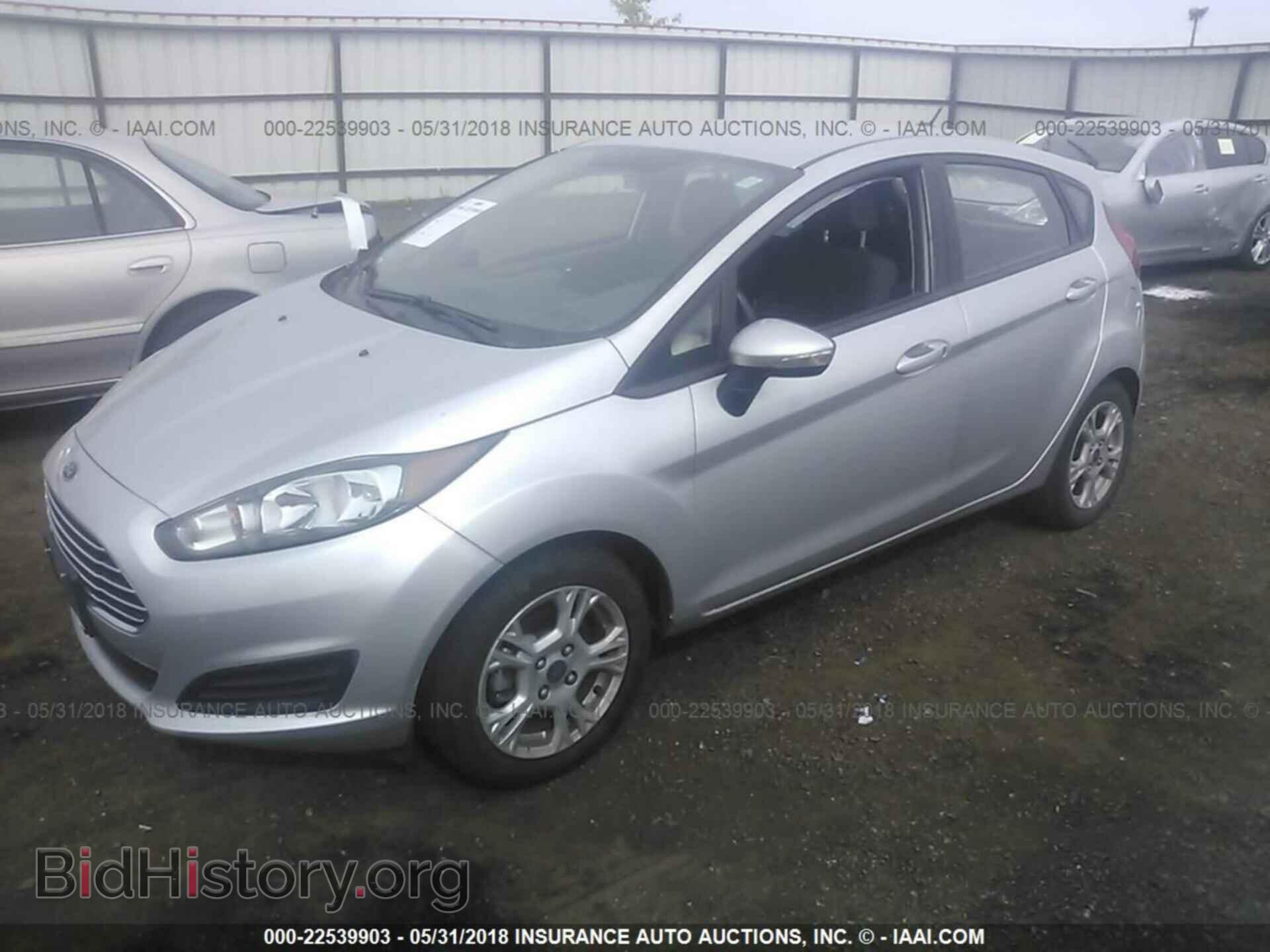 2015 Ford Fiesta - VIN: 3FADP4EJ2FM213923 - Photo 2