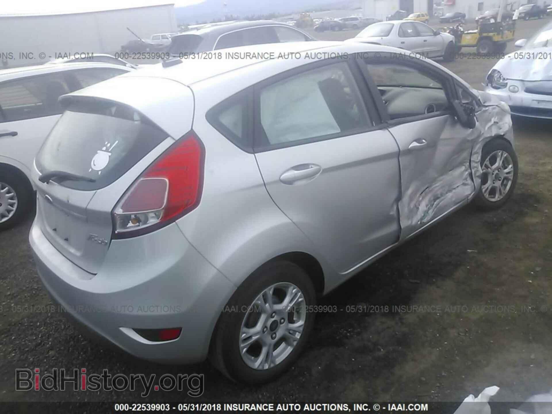 2015 Ford Fiesta - VIN: 3FADP4EJ2FM213923 - Photo 4
