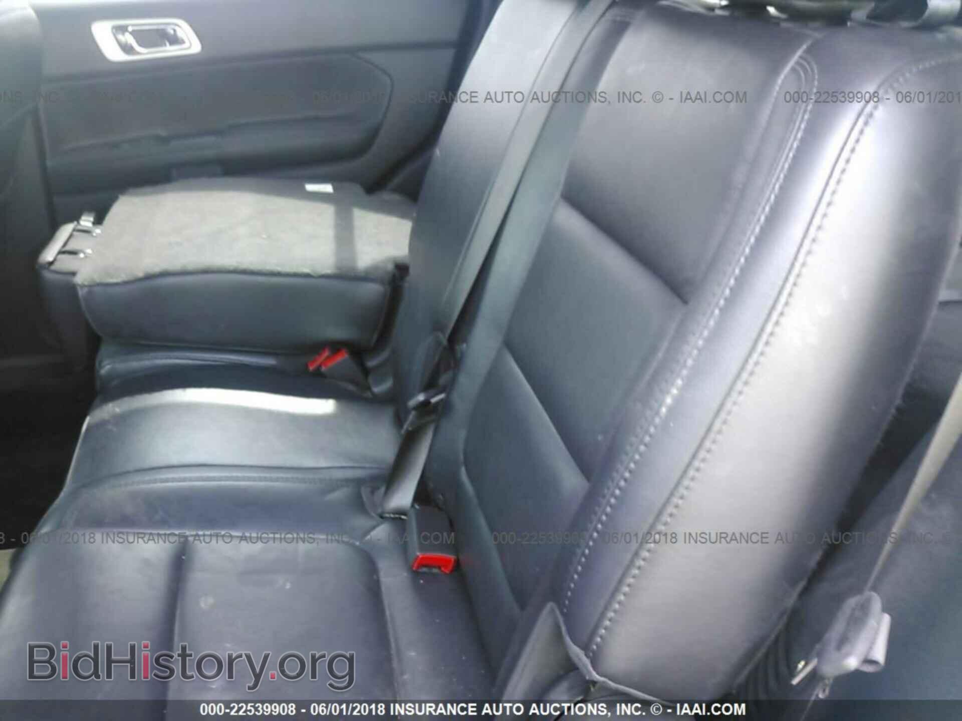 2011 Ford Explorer - VIN: 1FMHK7D88BGA67747 - Фото 8