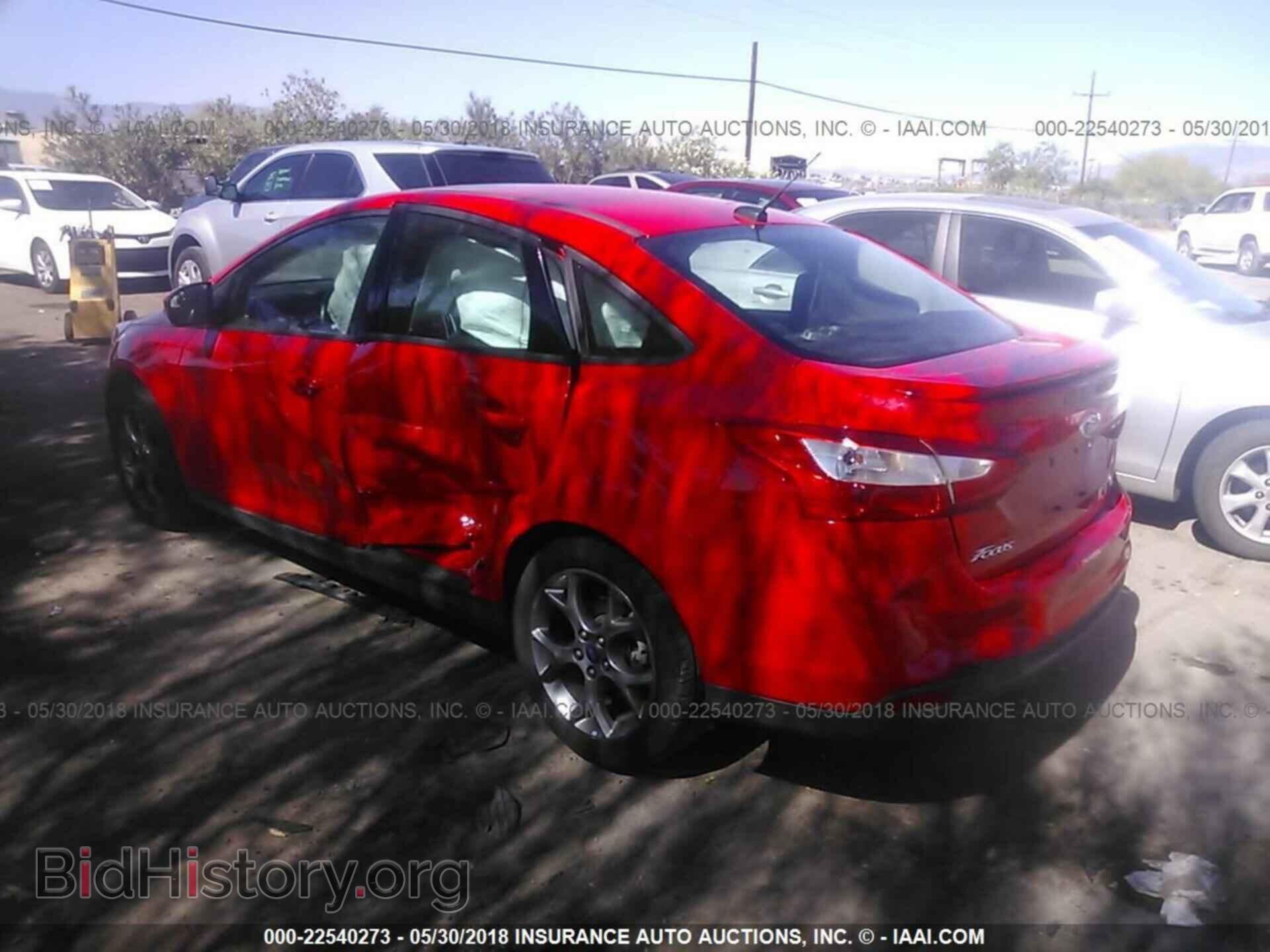 2013 Ford Focus - VIN: 1FADP3F25DL145634 - Photo 3