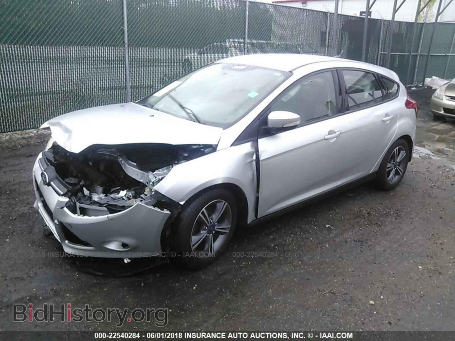 2014 Ford Focus - VIN: 1FADP3K25EL428705 - Фото 2