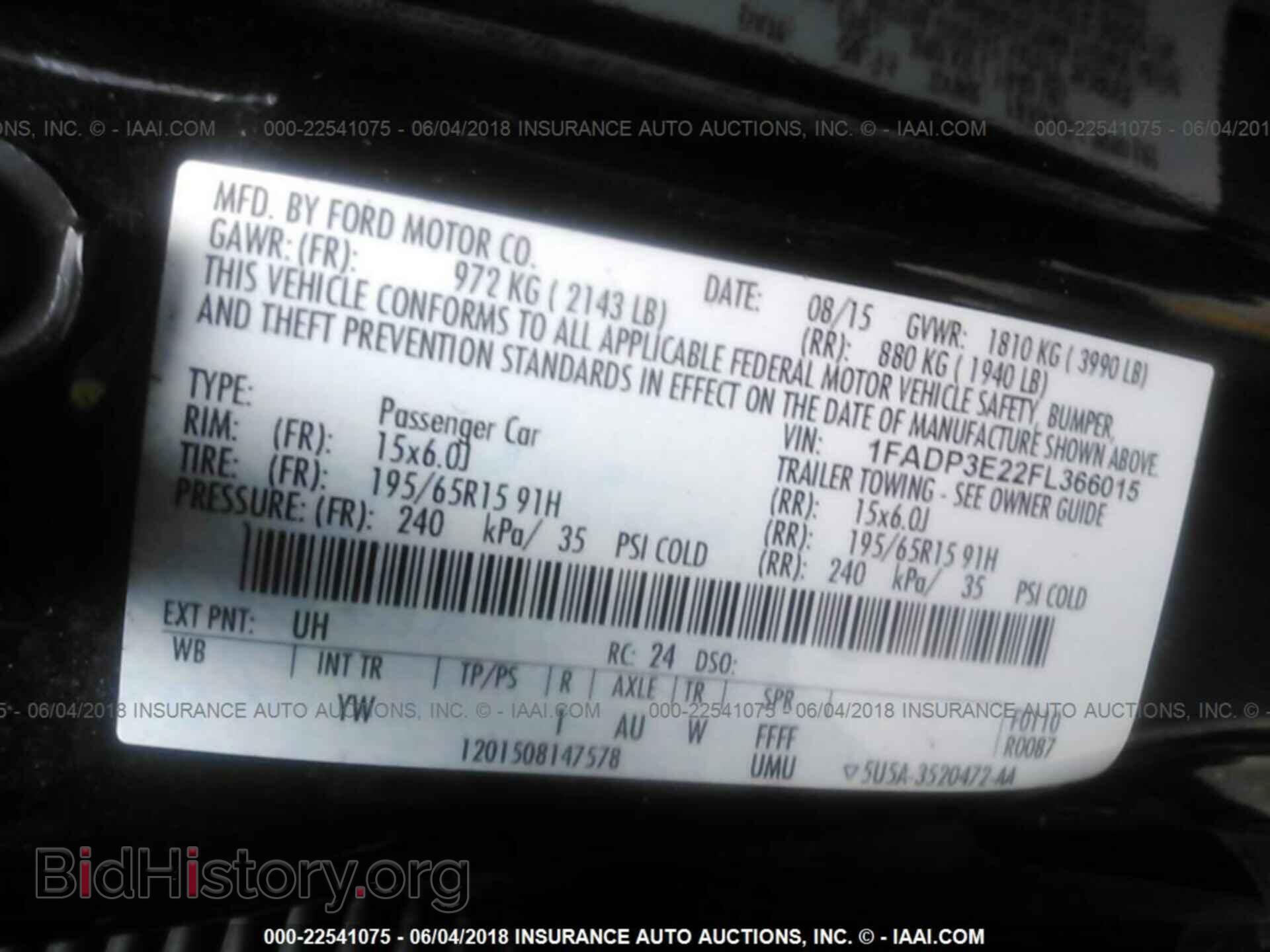 2015 Ford Focus - VIN: 1FADP3E22FL366015 - Photo 9