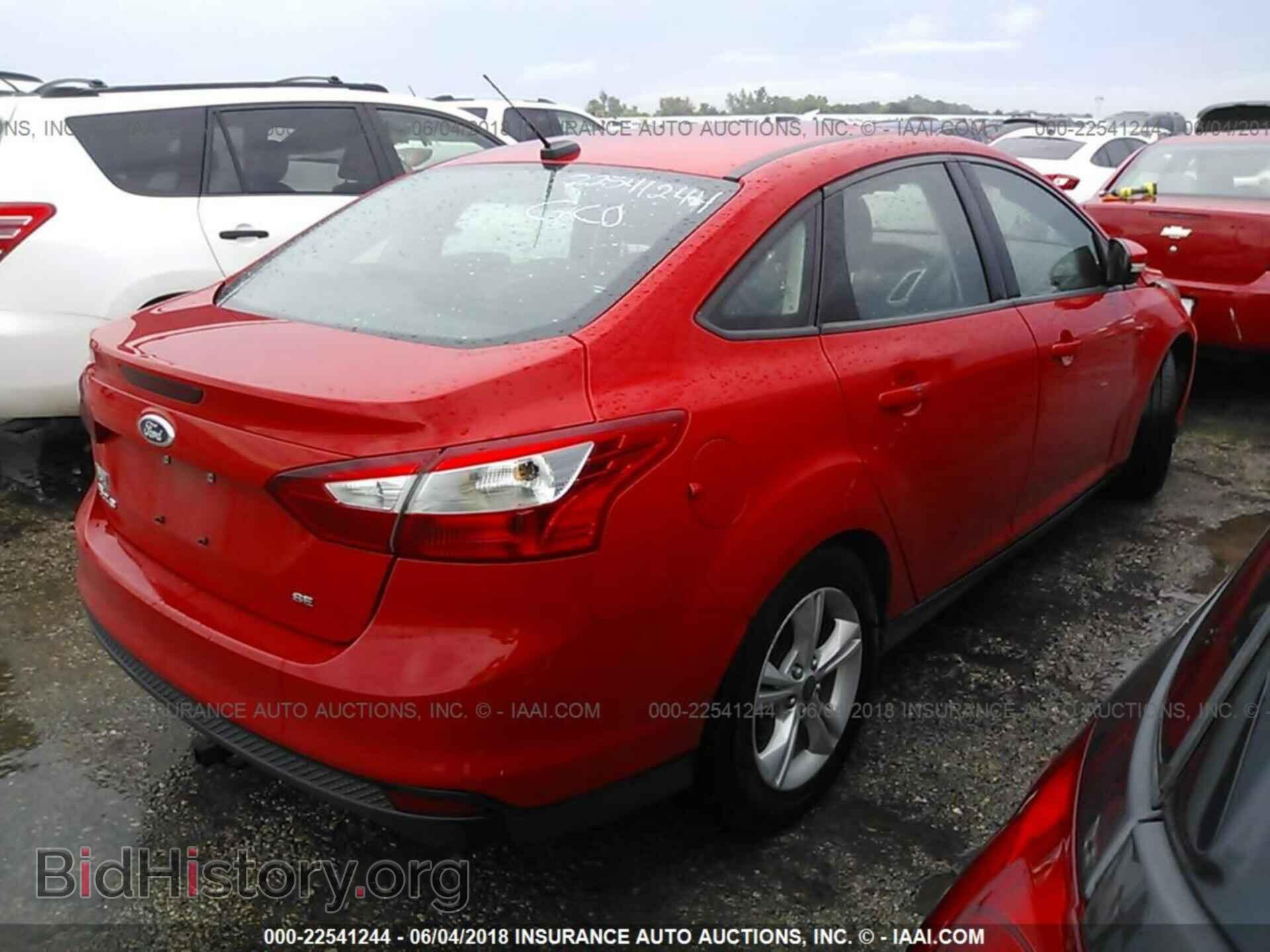2013 Ford Focus - VIN: 1FADP3F24DL330144 - Photo 4