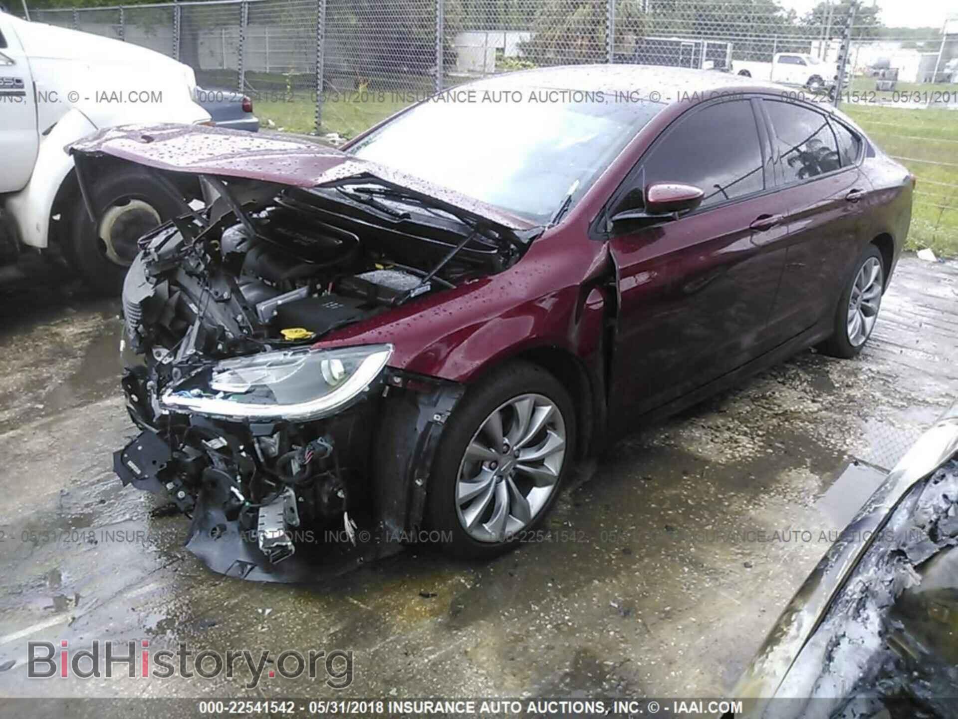 2015 Chrysler 200 - VIN: 1C3CCCBB3FN681324 - Photo 2
